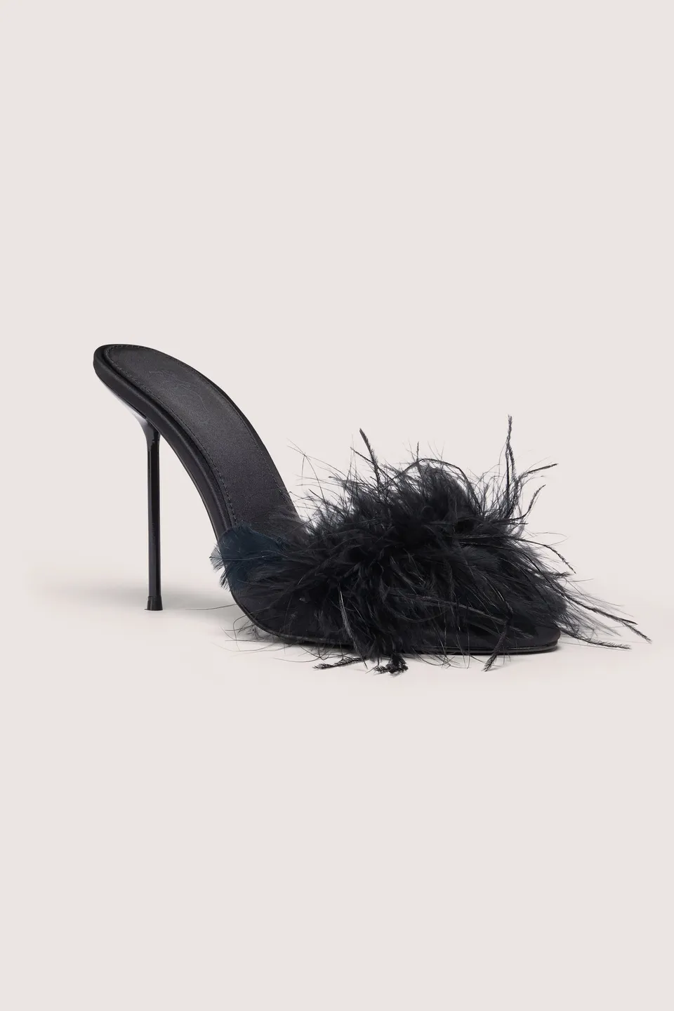 Oh Polly Kirlia mule satin talon noir plumes 11,5 cm