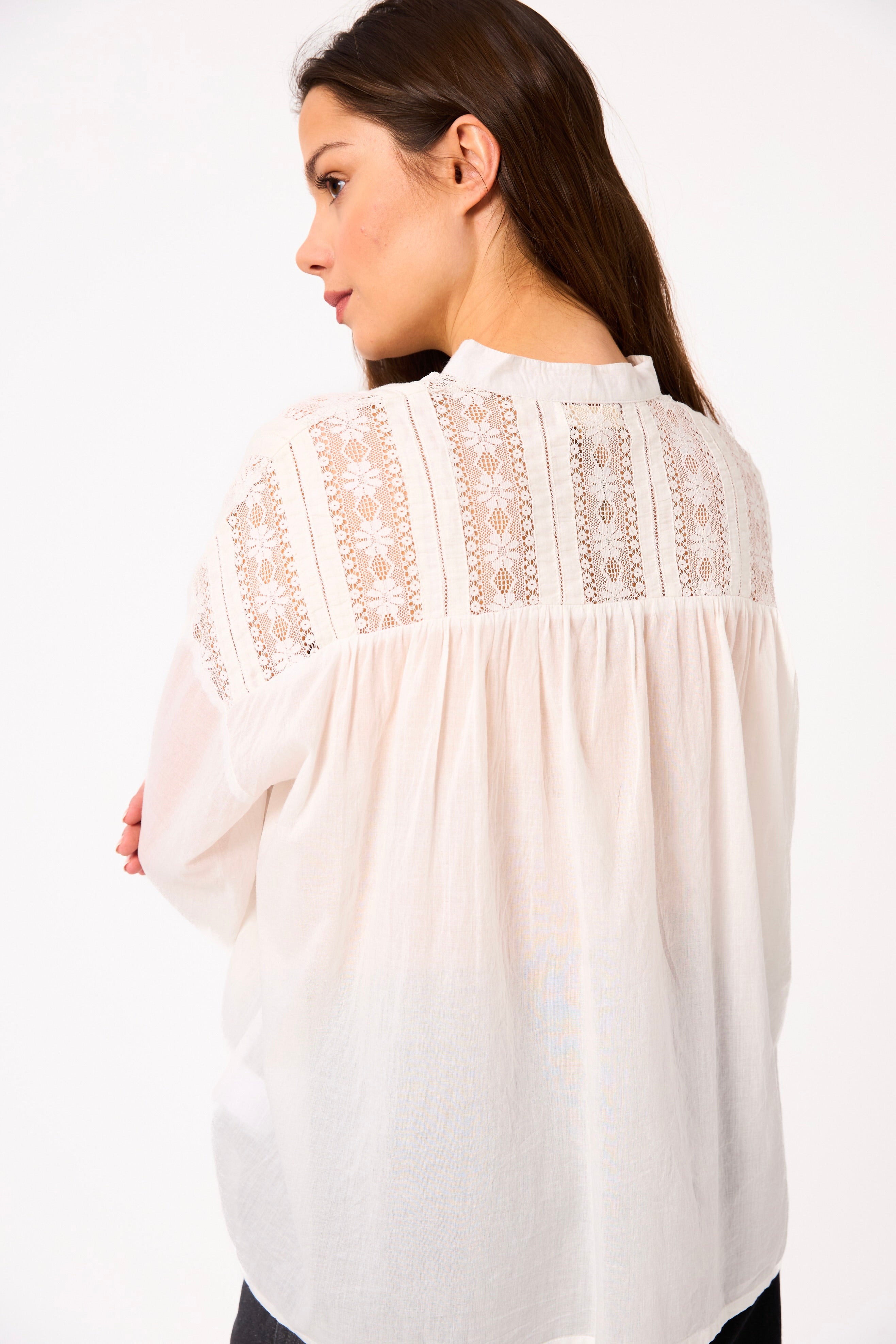 CHICOSOLEIL TOPS Blouse MAOTO coton écru dentelle florale