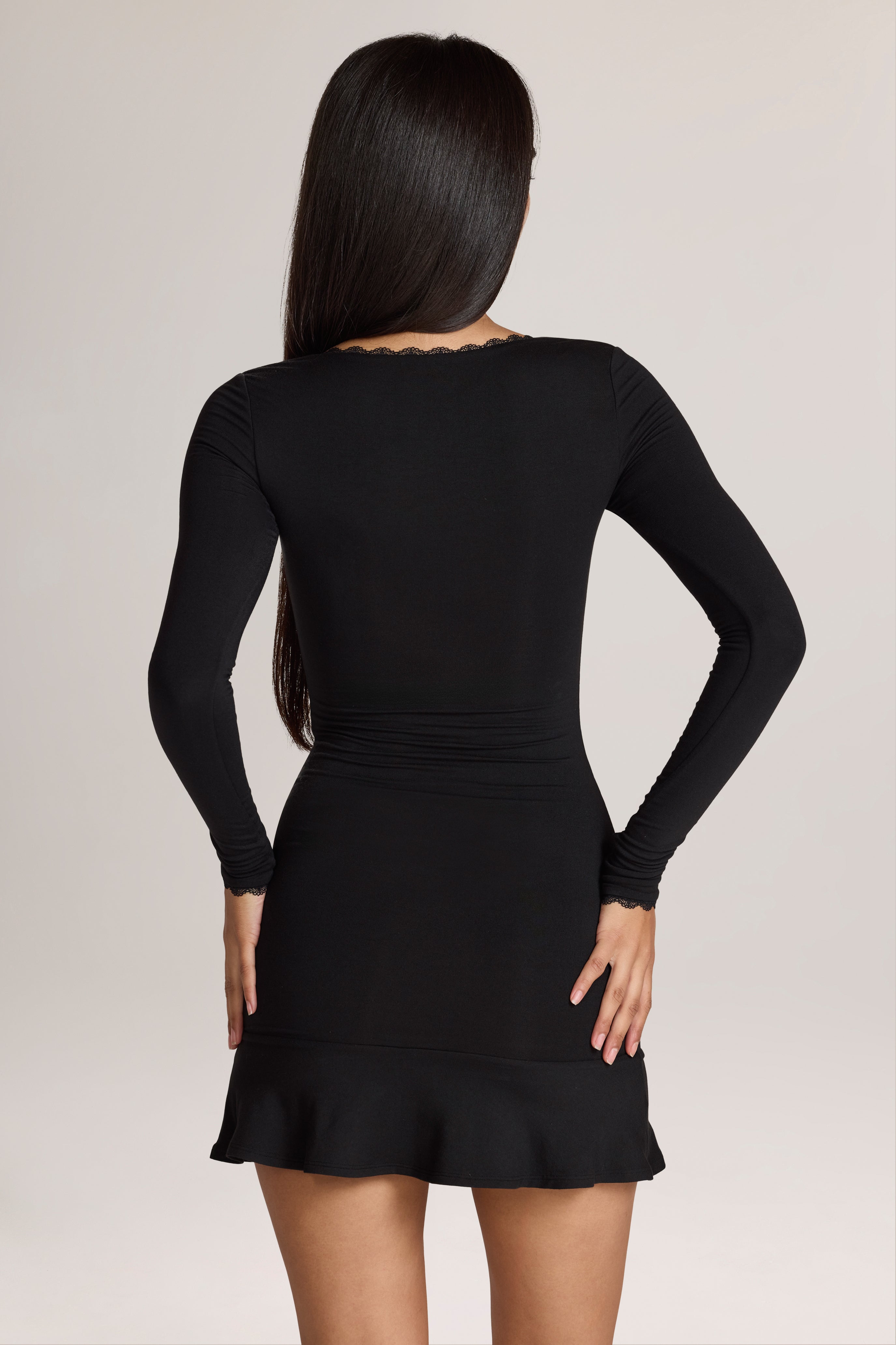 Oh Polly Dresses Modal Lace-Trim mini robe noire dentelle