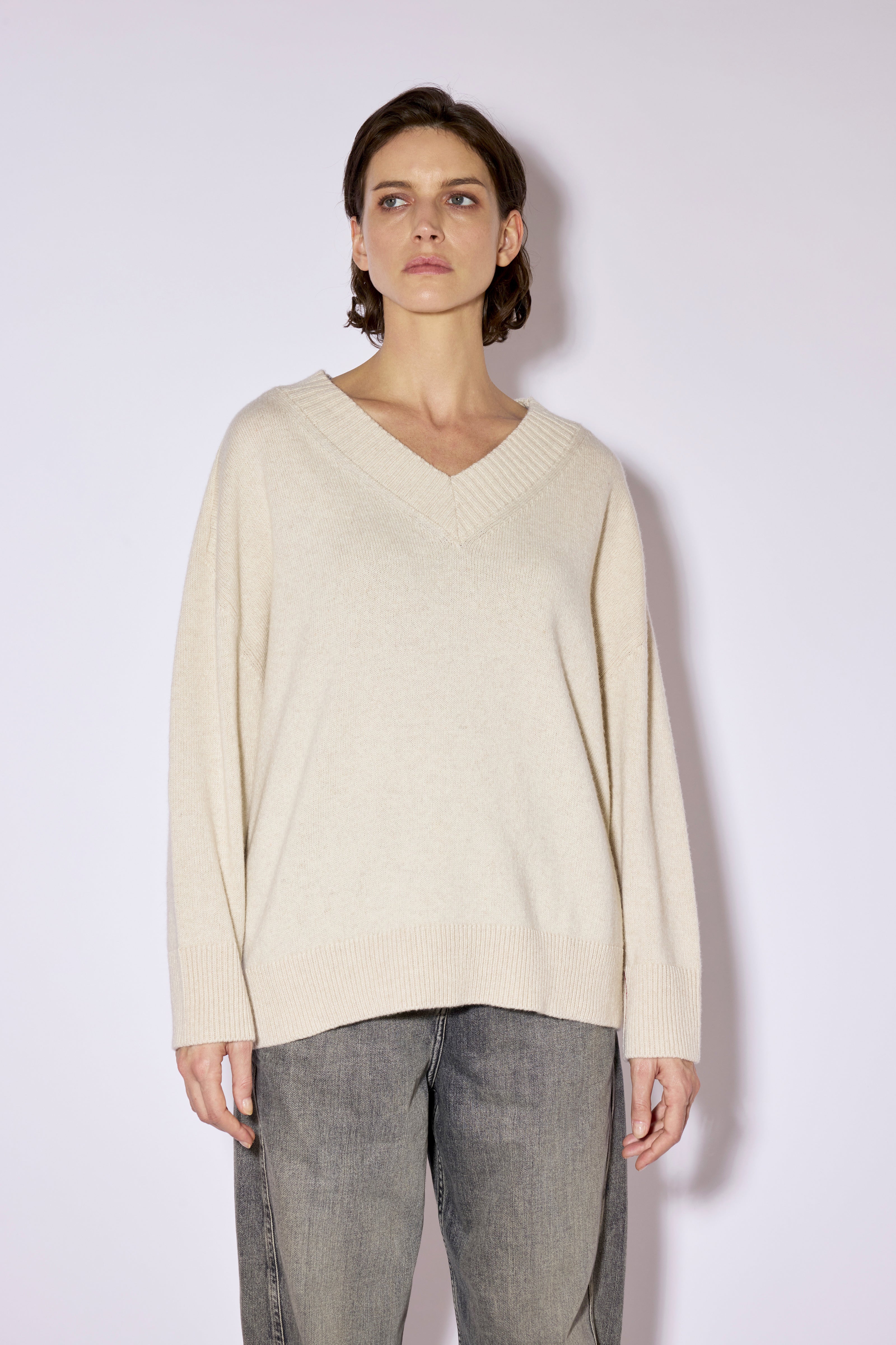 Liviana Conti Alison pull col V beige mélange cachemire