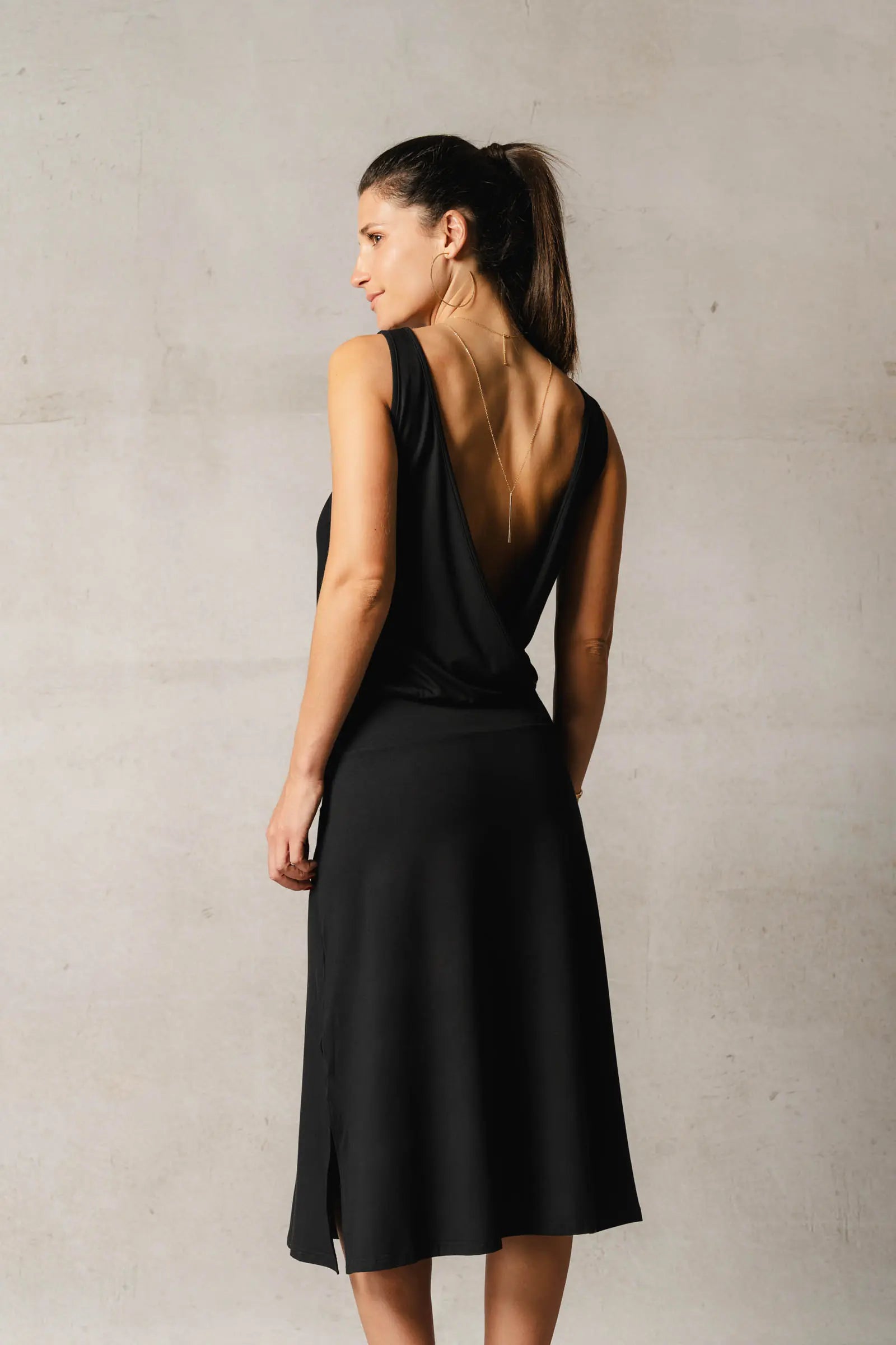 THELMA & ROSE Celia robe midi noire 36 dos nu