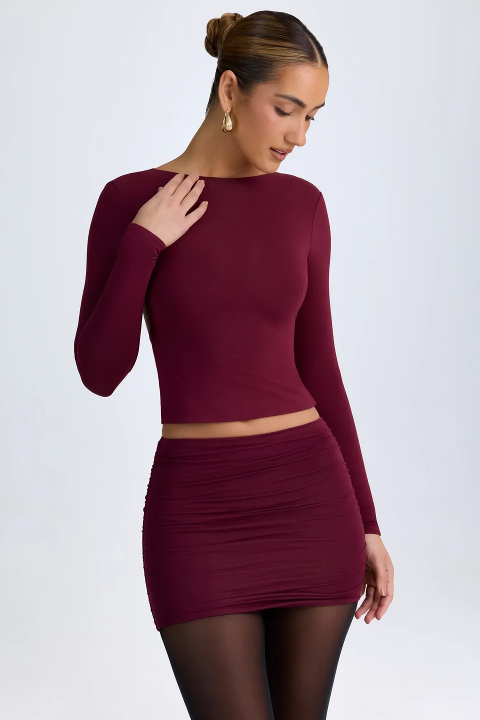 Oh Polly Elli top bordeaux col haut dos nu modal