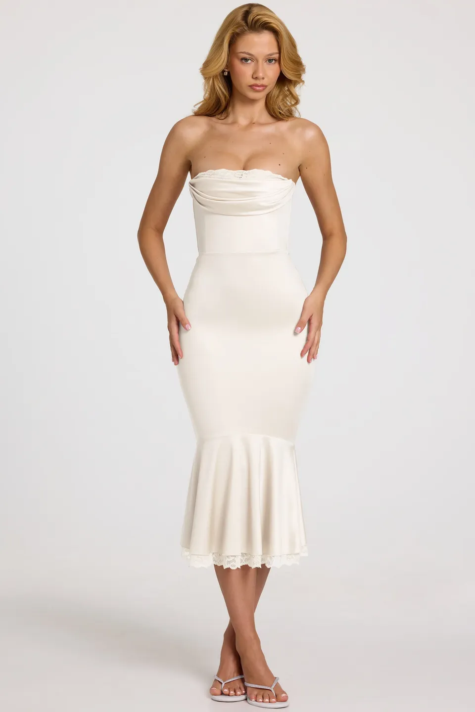 Oh Polly Belsa 15380 robe midi satin blanche bustier dentelle