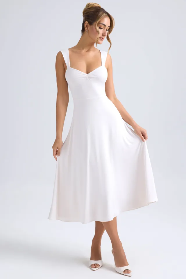 Oh Polly Thandie robe midaxi ivoire col coeur