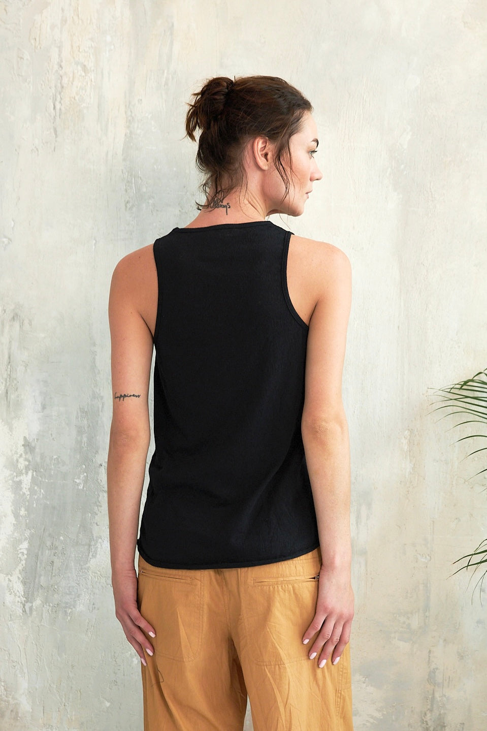 Chicosoleil Tee-shirts Arnie débardeur noir viscose