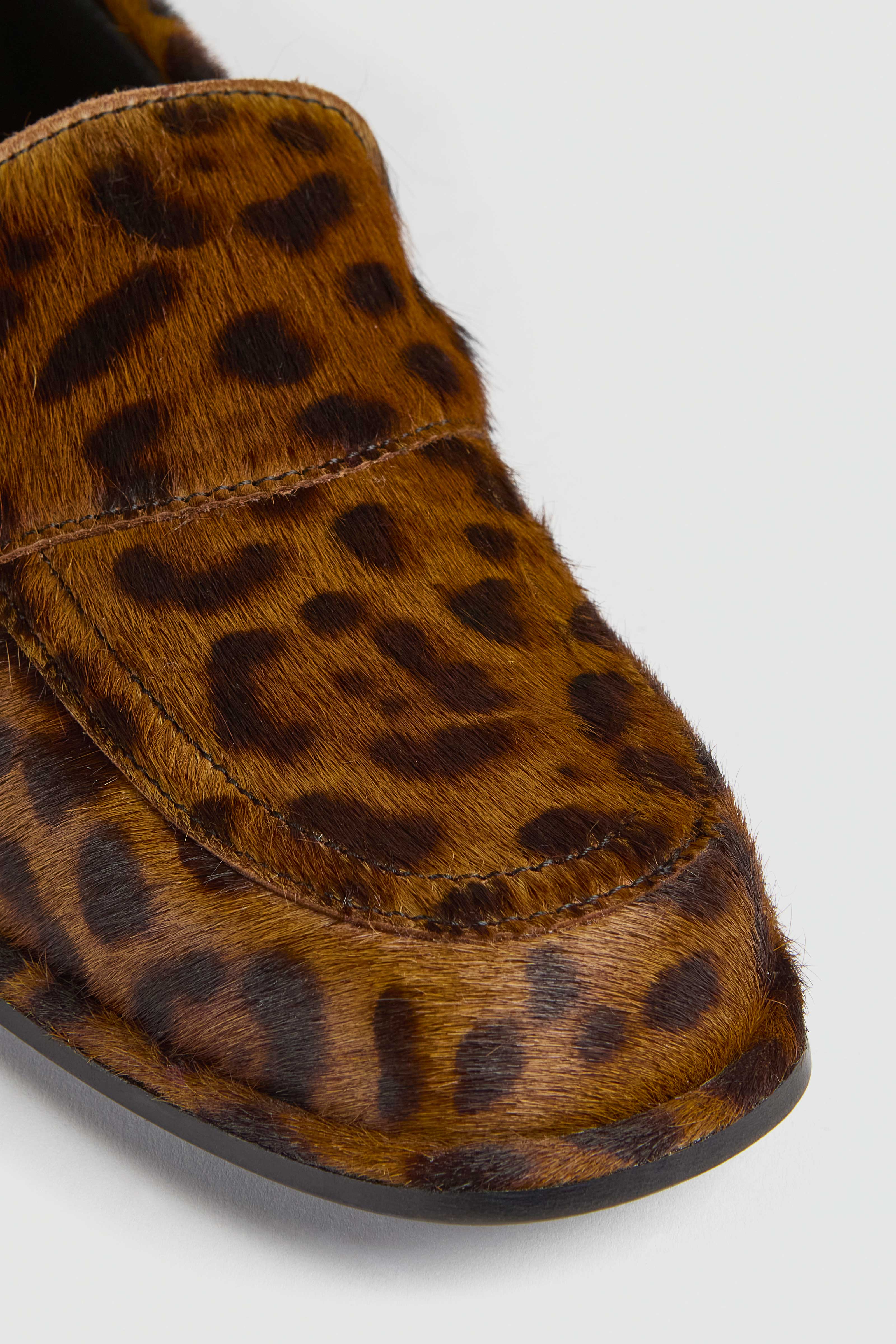 Liviana Conti Guia mocassin cuir imprimé camel