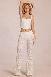 Oh Polly Calista pantalon dentelle flare perle mi-haute