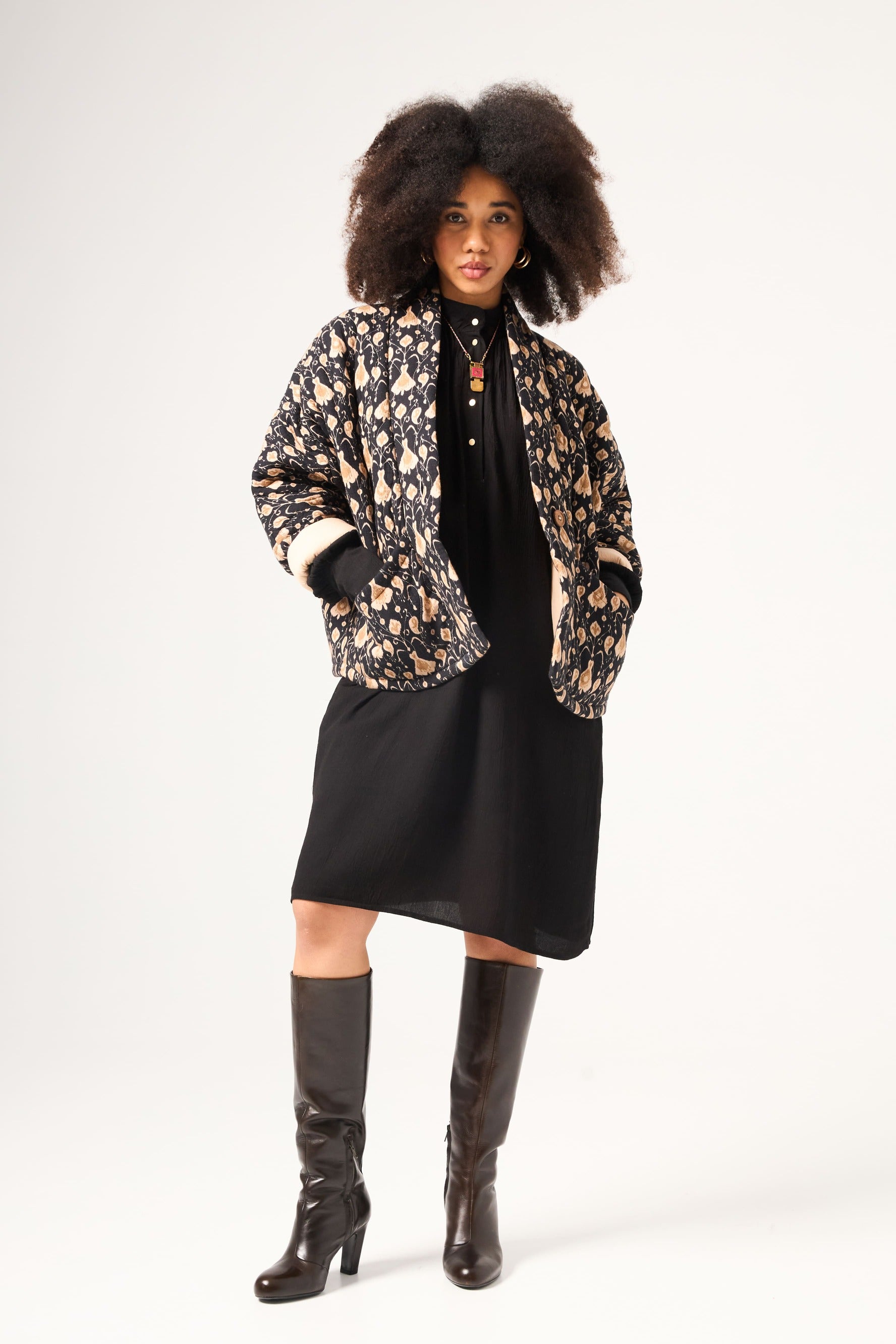 Chicosoleil Ozalee robe midi noire viscose manches longues