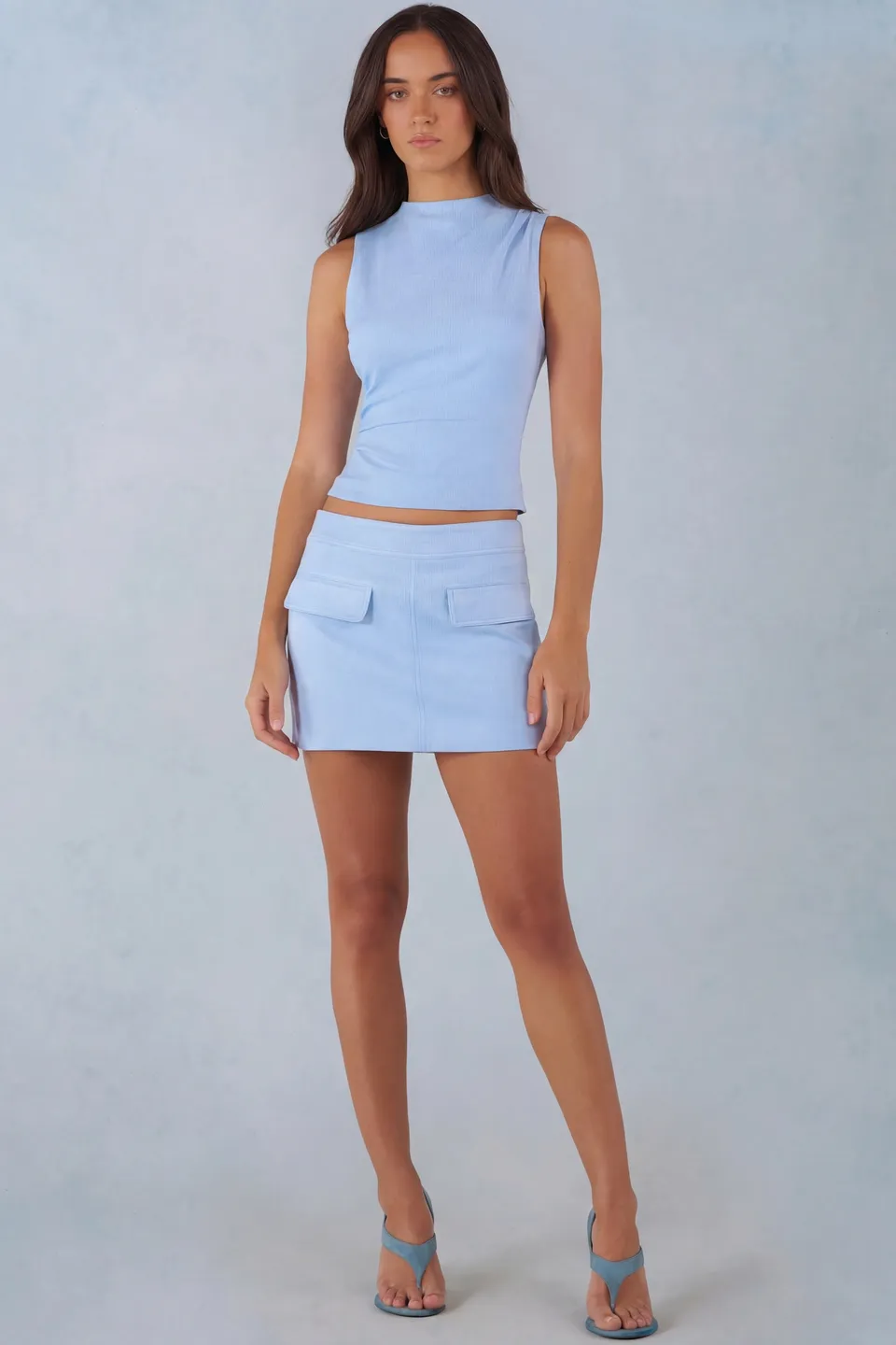 Oh Polly Alvara mini-jupe faux suède bleu clair