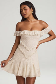 Oh Polly Nahida 13336 mini robe dentelle ivoire épaule dénudée