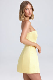Oh Polly Haisley Mini robe bustier jaune satin