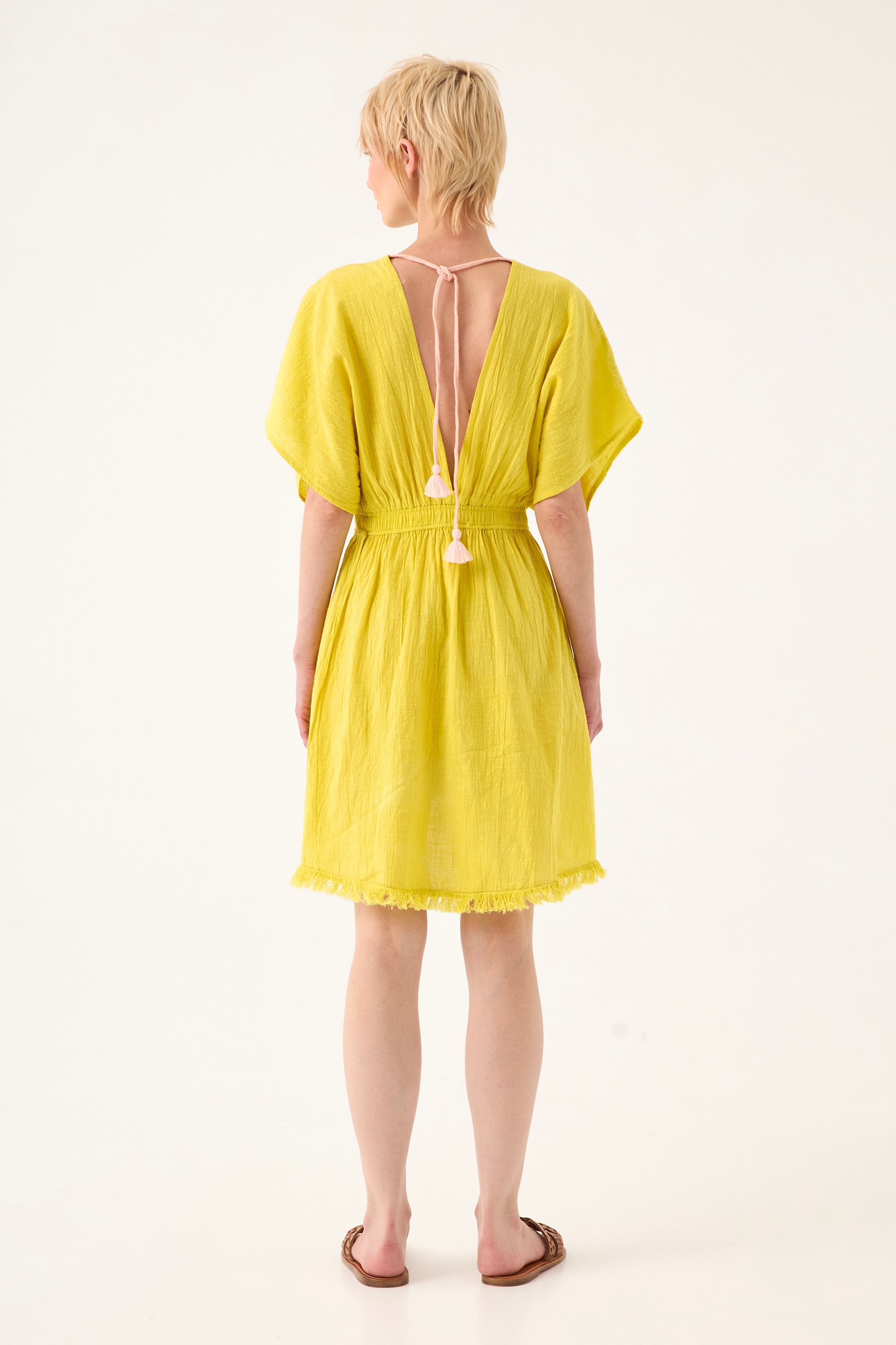 Chicosoleil Robes Ophelia robe courte jaune dos nu coton
