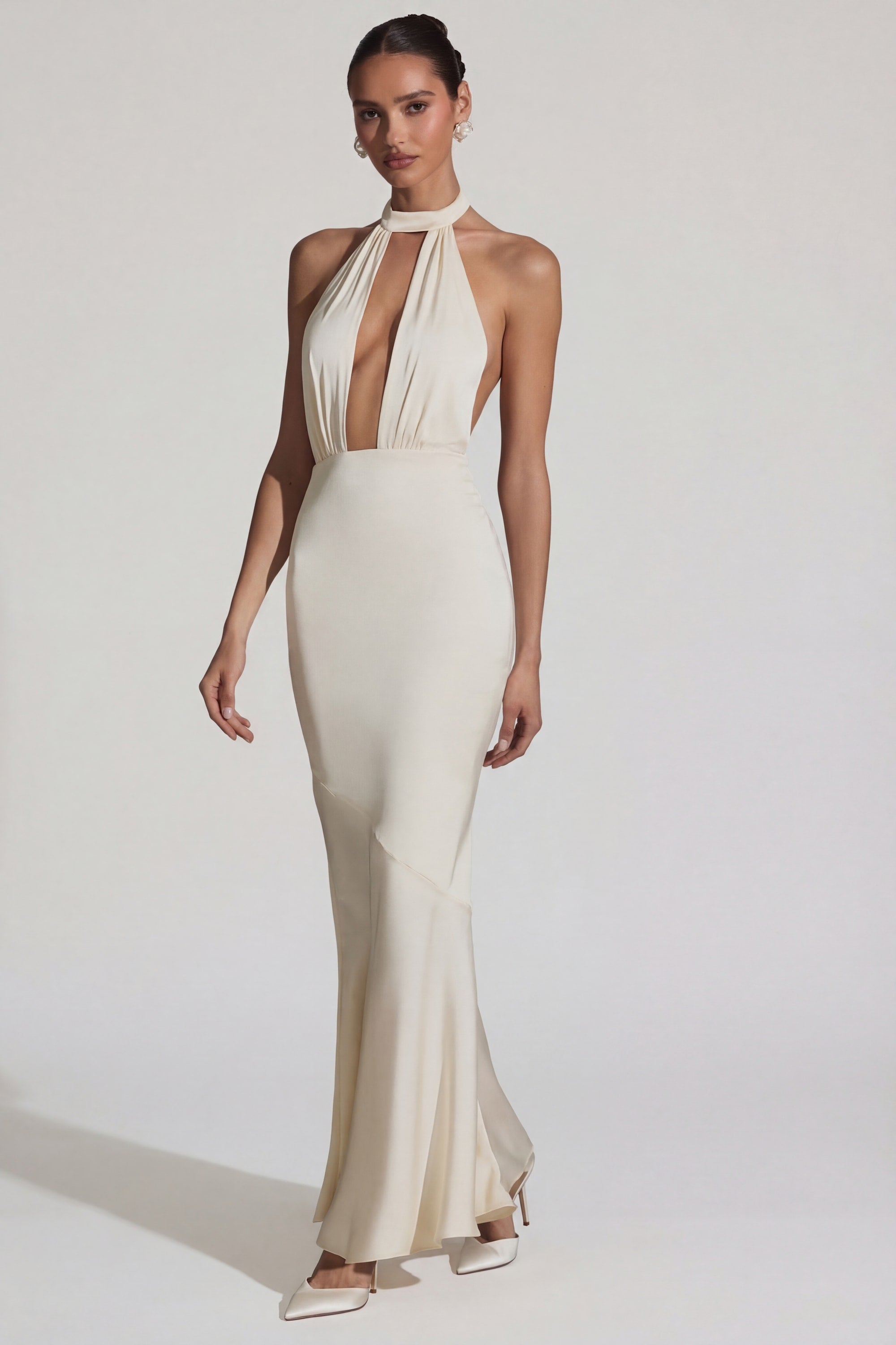 Oh Polly Desiree robe longue ivoire dos nu satin