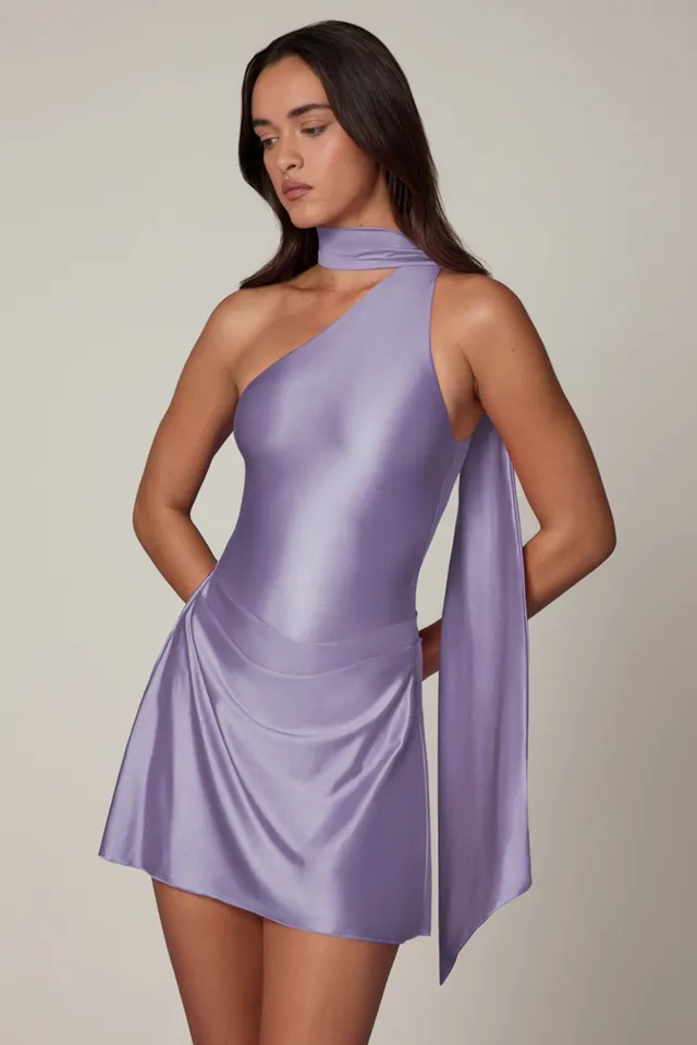 Oh Polly Kiraz robe mini satin lilas asymétrique