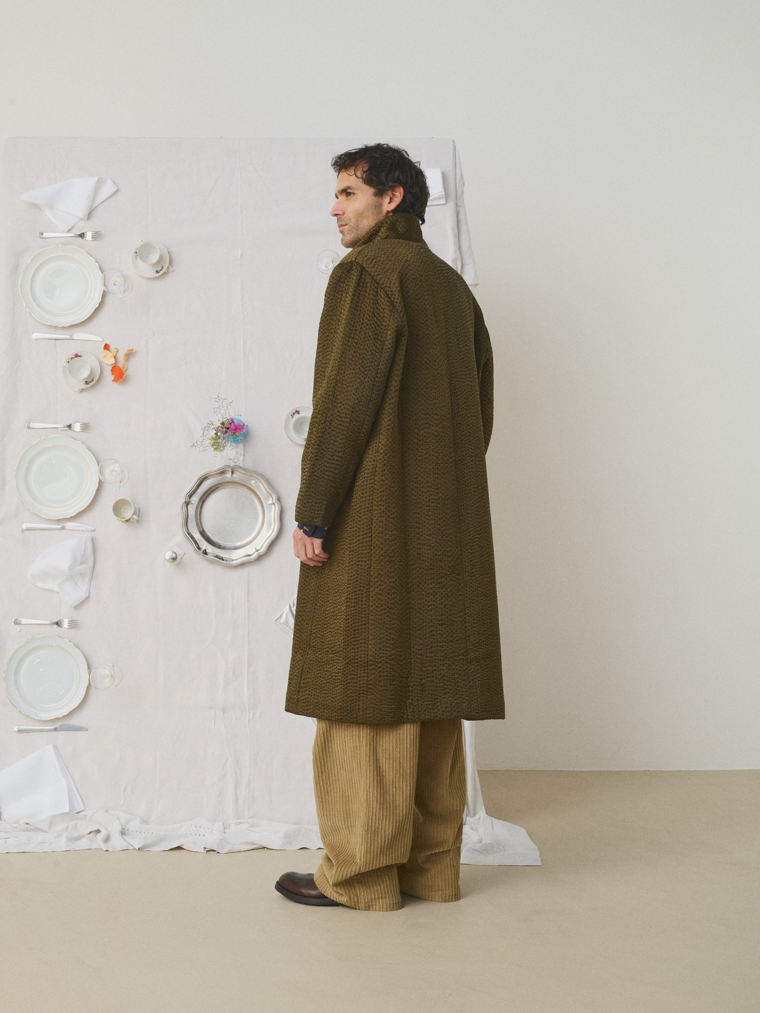 MII Mii à table Vinod Les Unis manteau homme uni