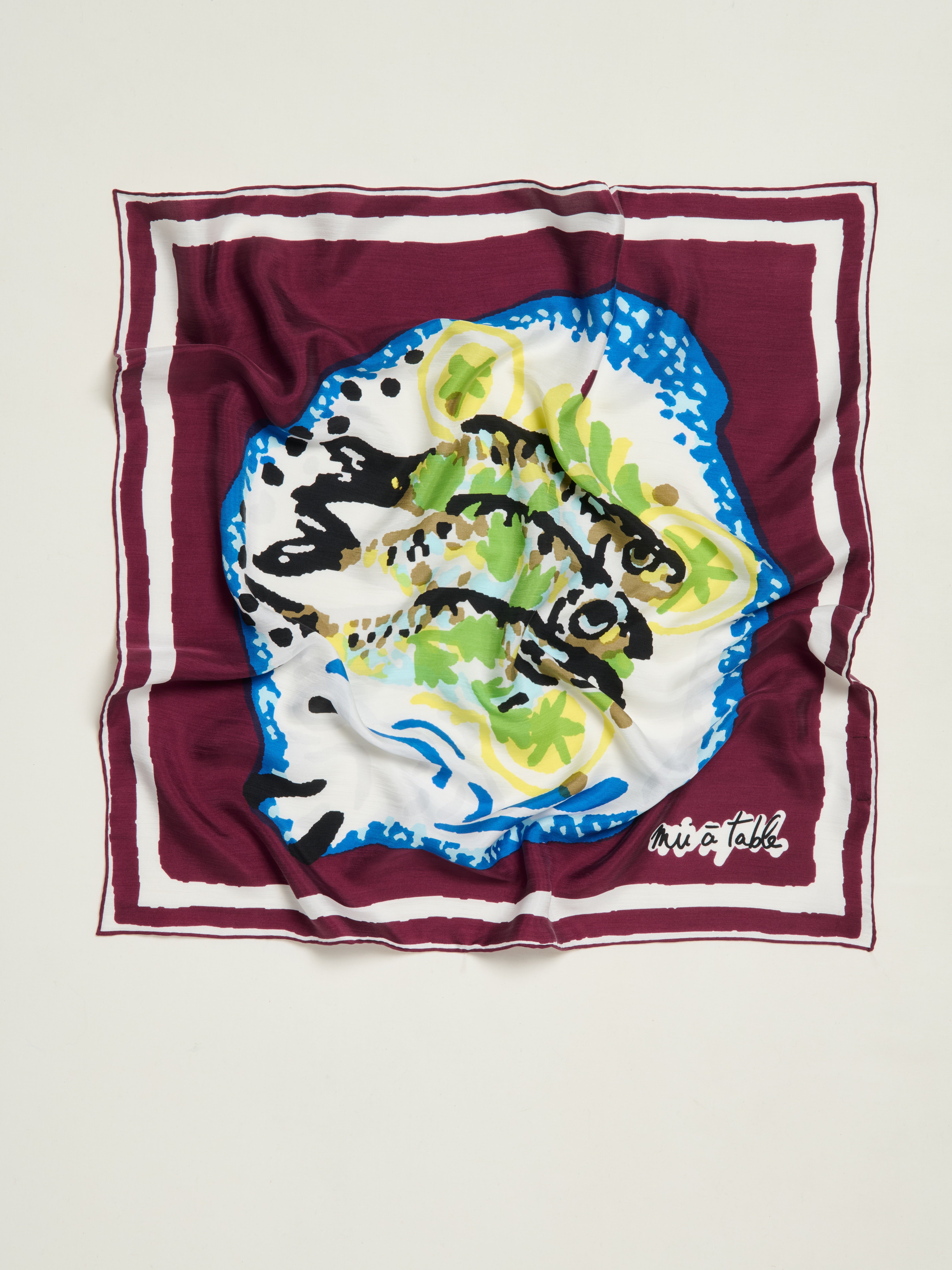 Mii Mii à table Carré Soie 65 foulard La Table 65x65