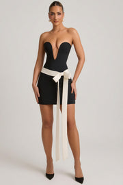 Oh Polly Neva mini robe bustier noire nœud corset