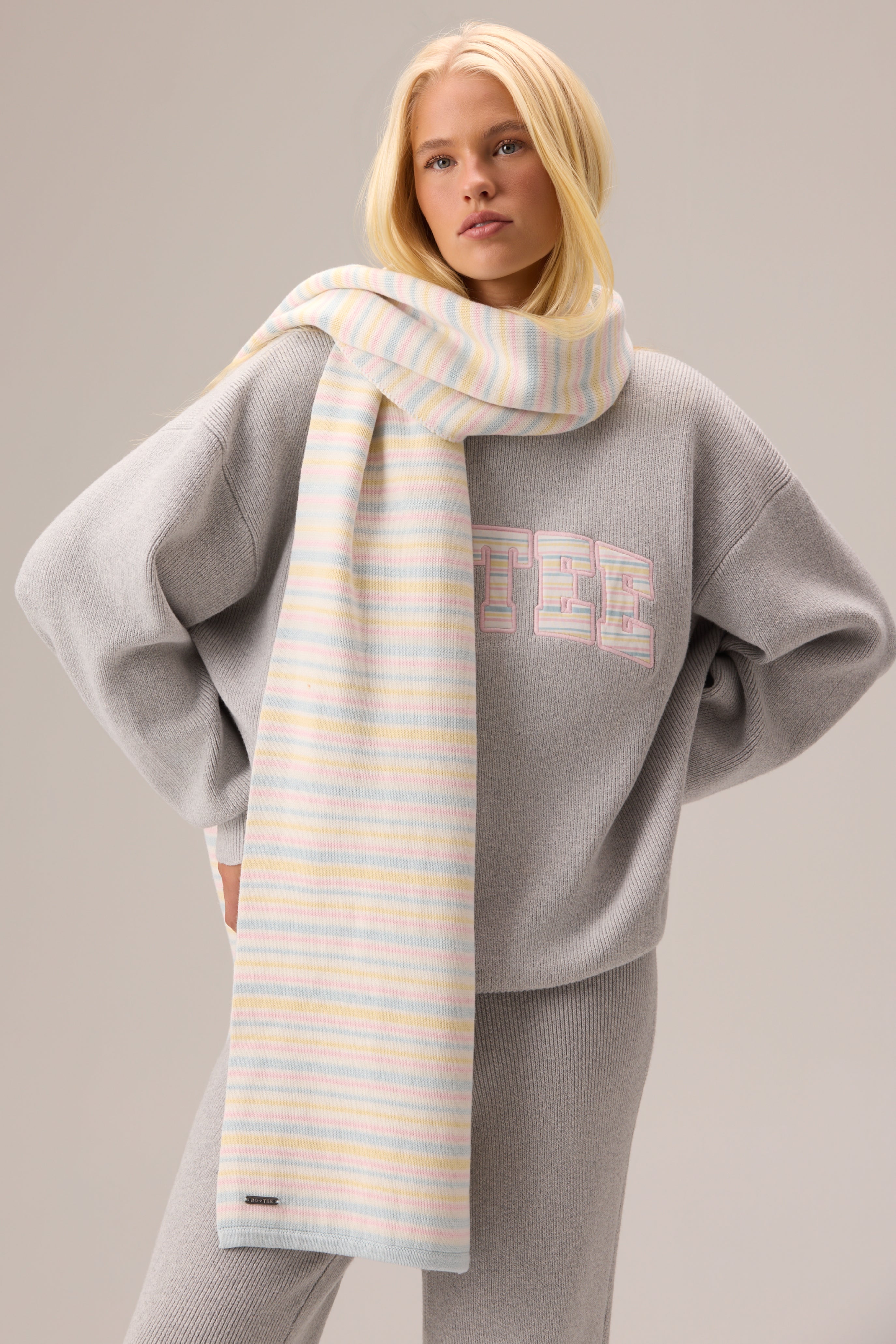 Oh Polly Bo+Tee Ribbed Knit écharpe oversize rayée