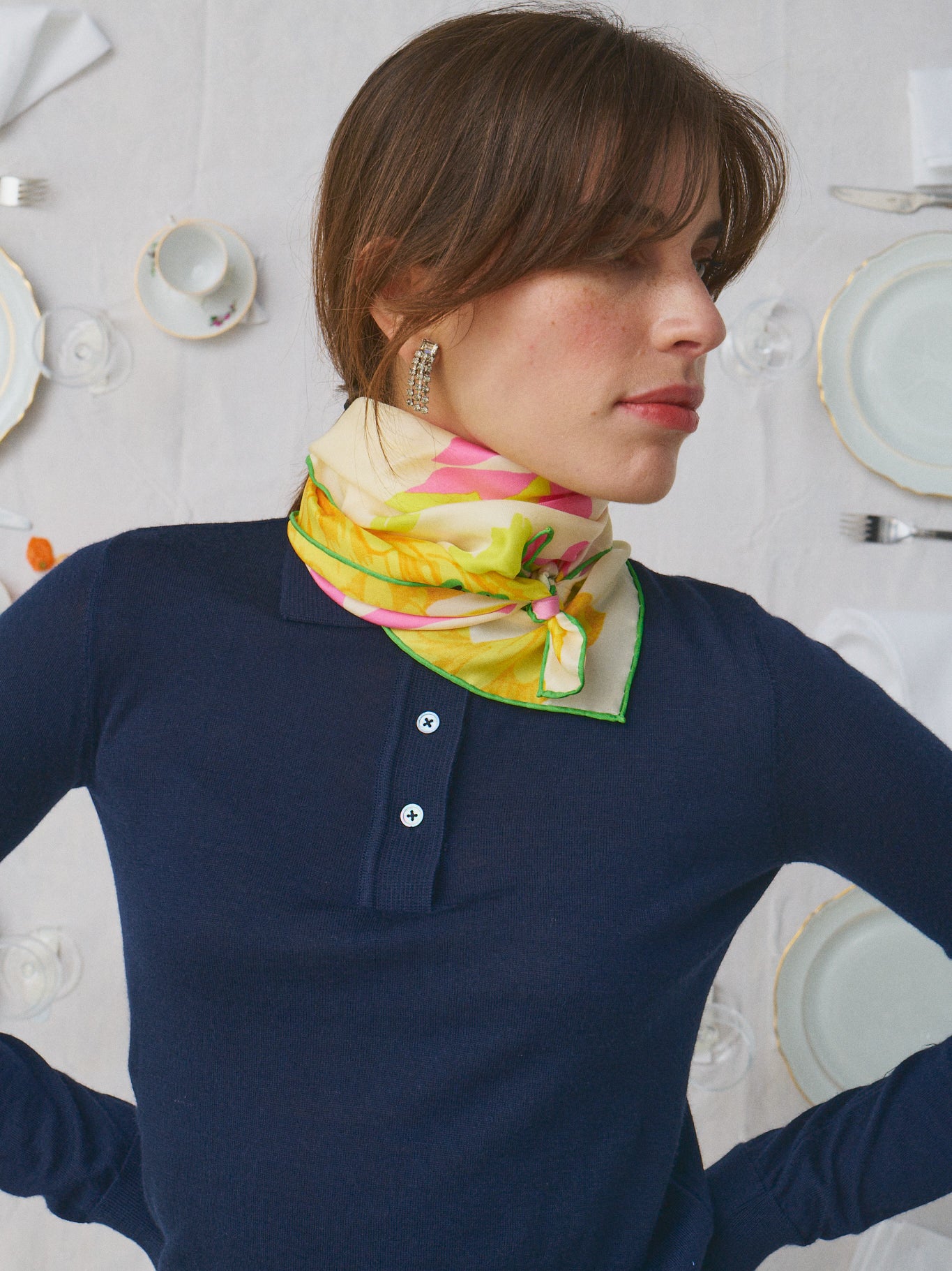 Mii à table Carré Soie 65 Composition Baroque foulard 65x65