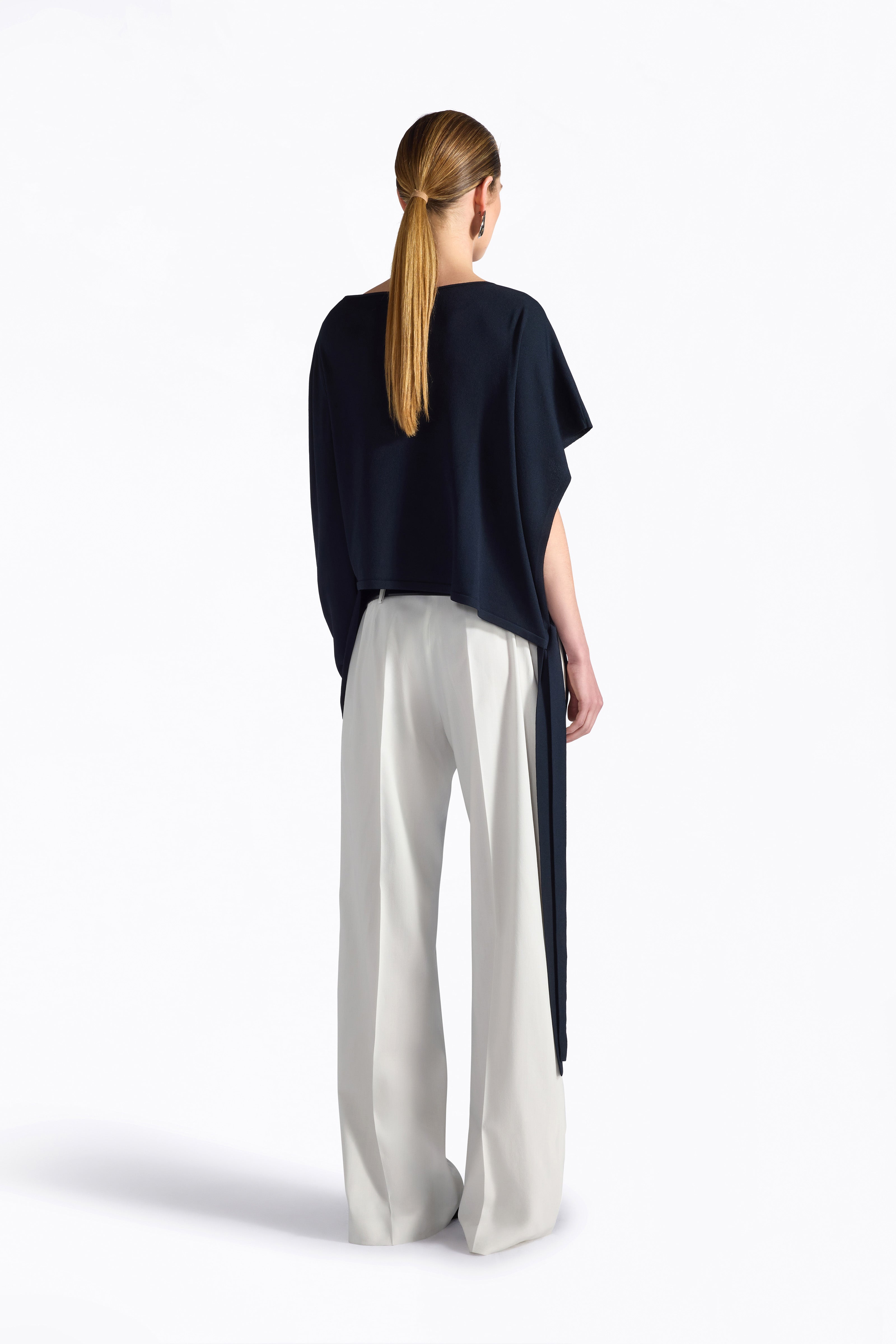 Liviana Conti Elea pull asymétrique viscose noir