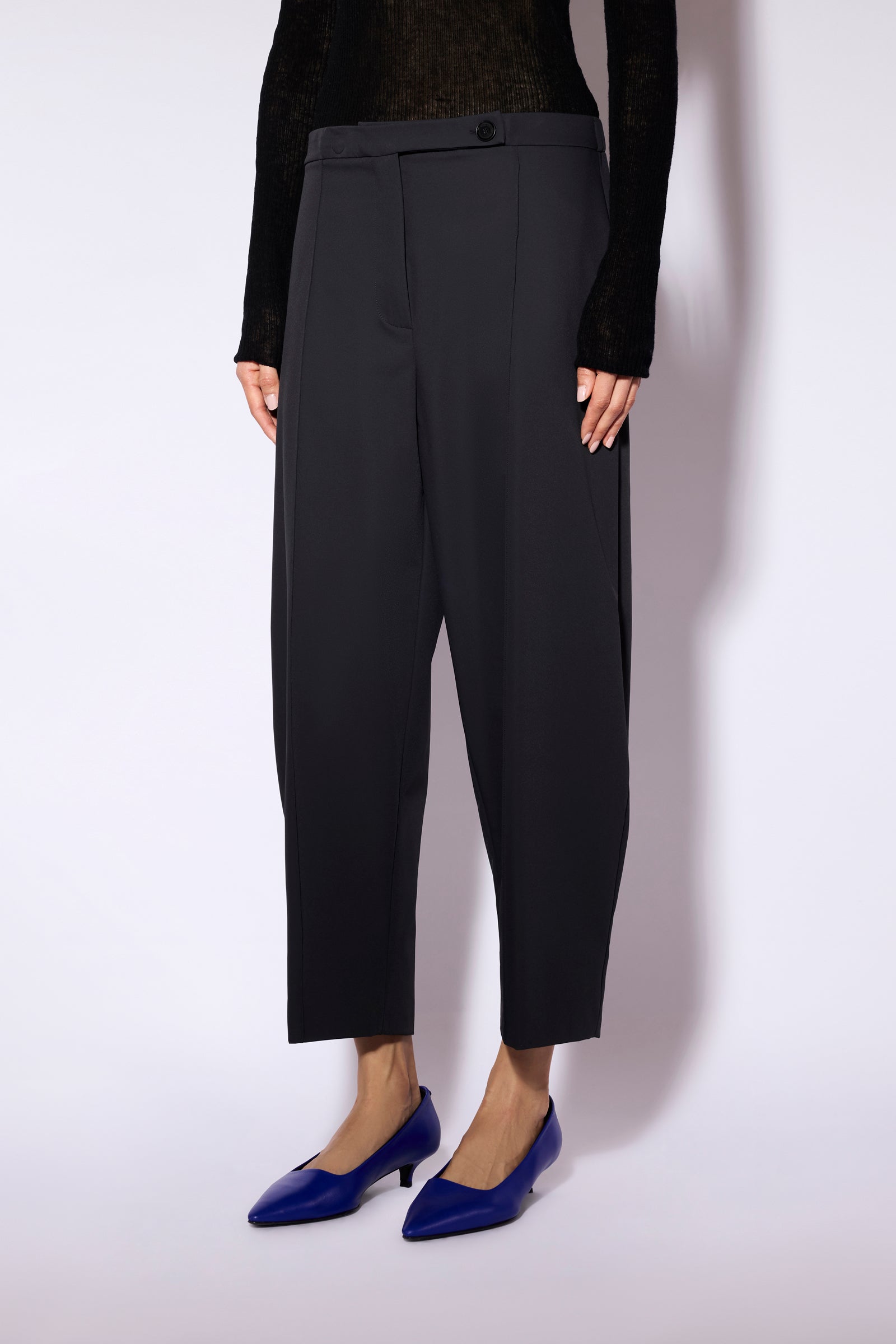 Liviana Conti Adam pantalon cropped anthracite taille 42