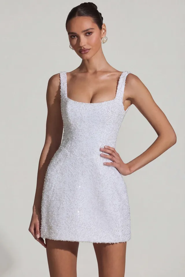 Oh Polly Dominique robe mini blanche satin perles nacre