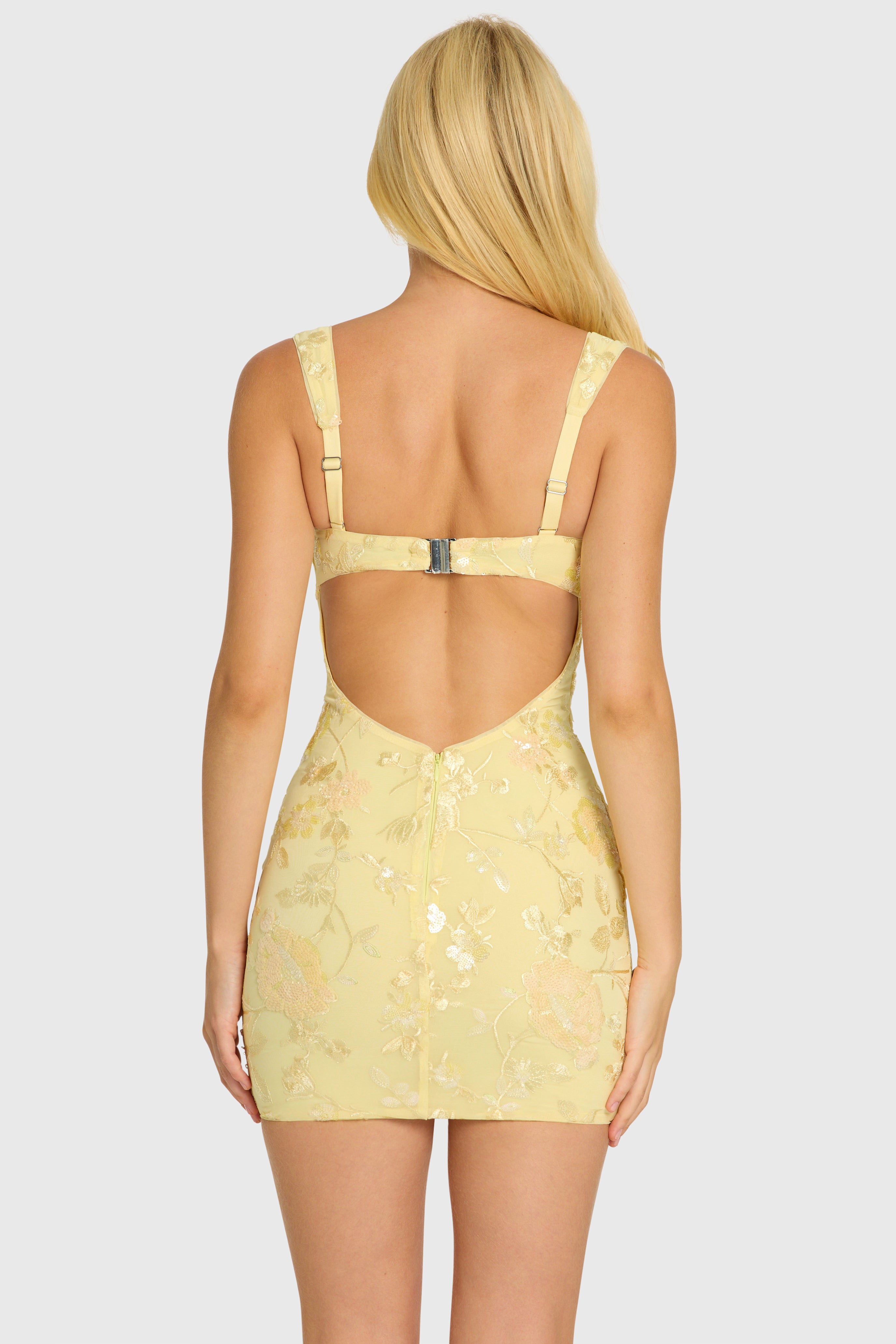Oh Polly Pia Robe Bodycon Mini Butter Jaune à Sequins