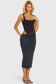 Oh Polly Oresta robe midi noire drapée jersey stretch