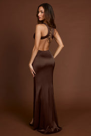 Oh Polly Dresses Vittoria robe maxi satin marron