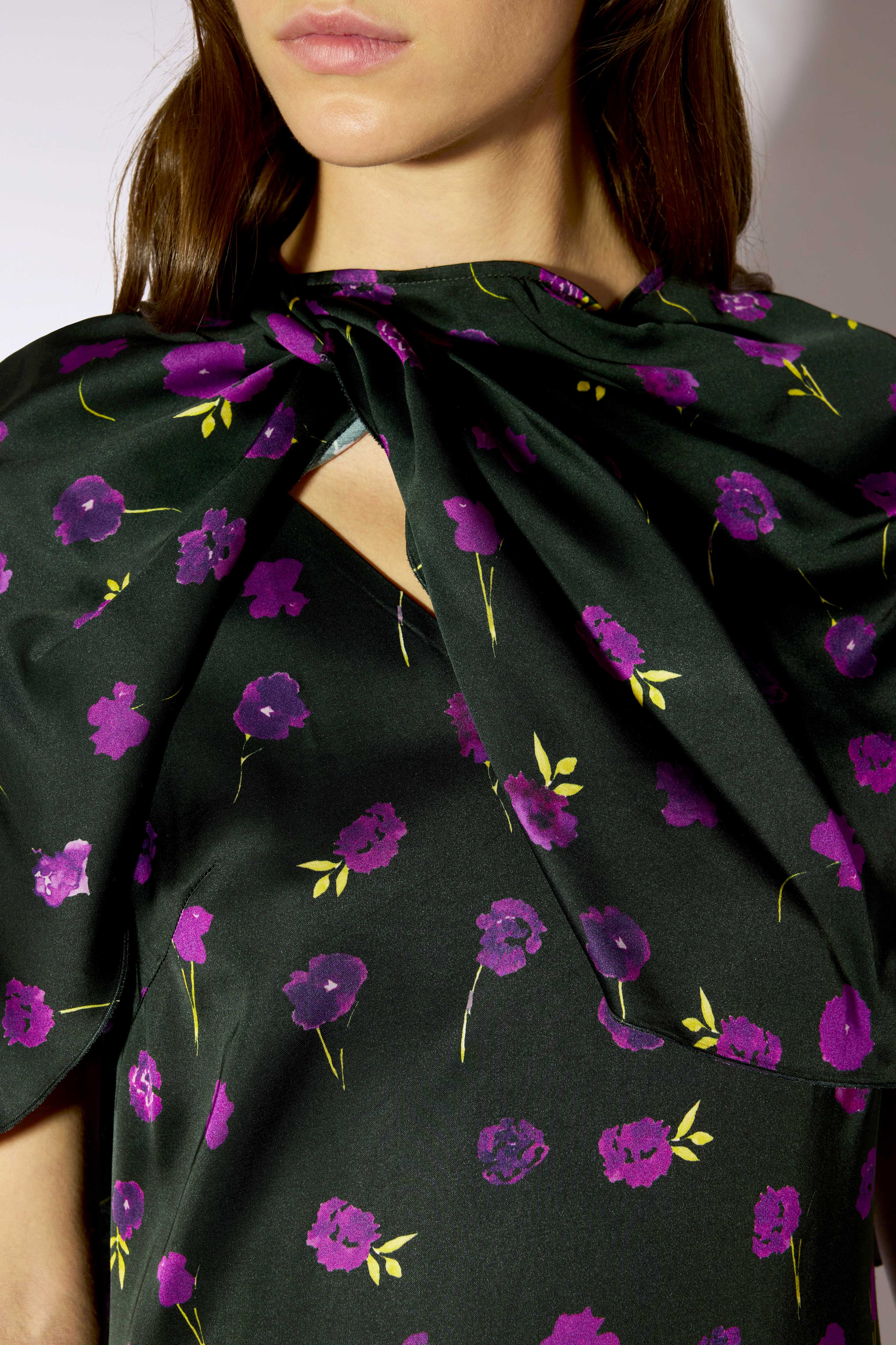 Liviana Conti Ebony robe midi fleurs satin