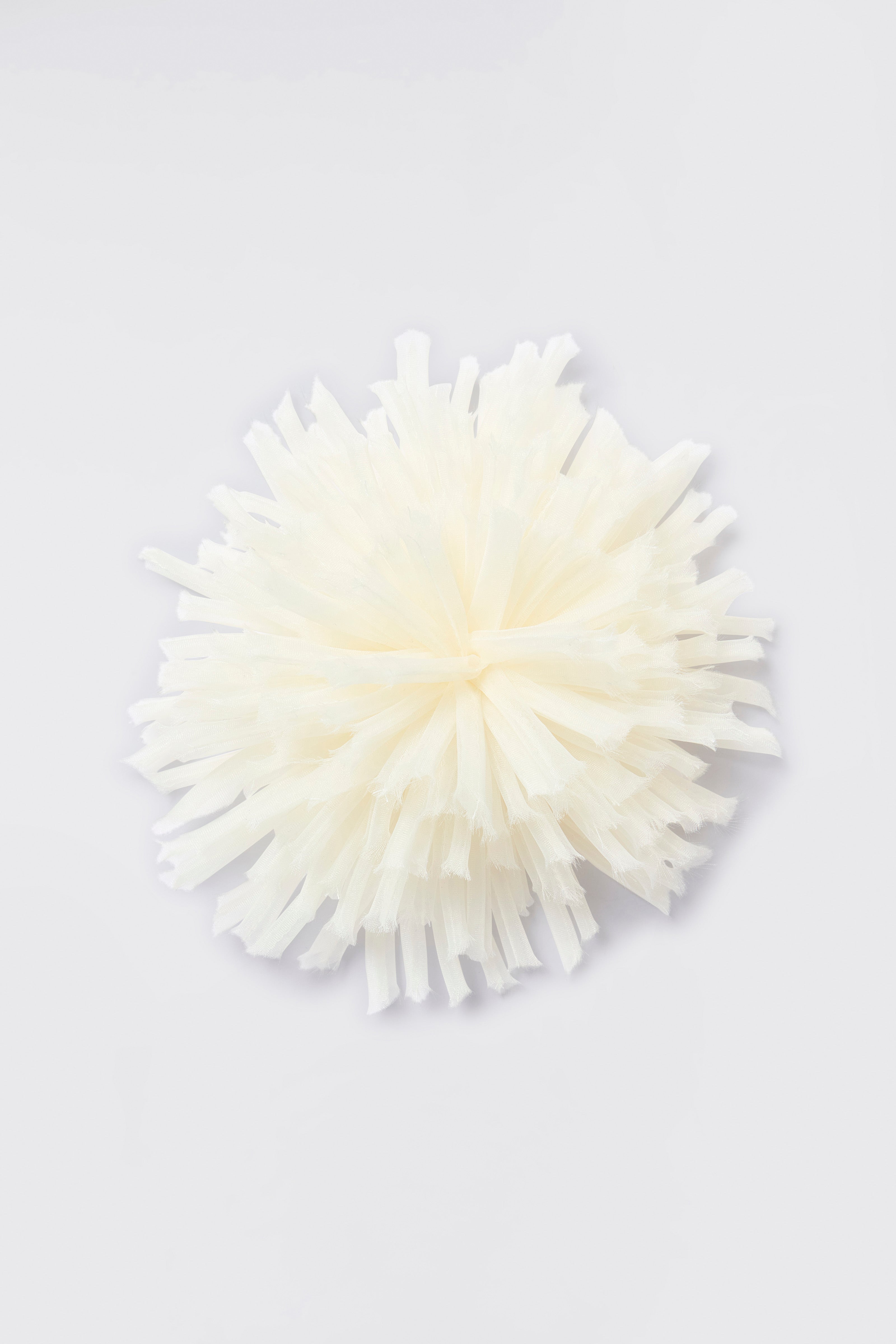 Liviana Conti Bijoux Yvette broche fleur organza noir