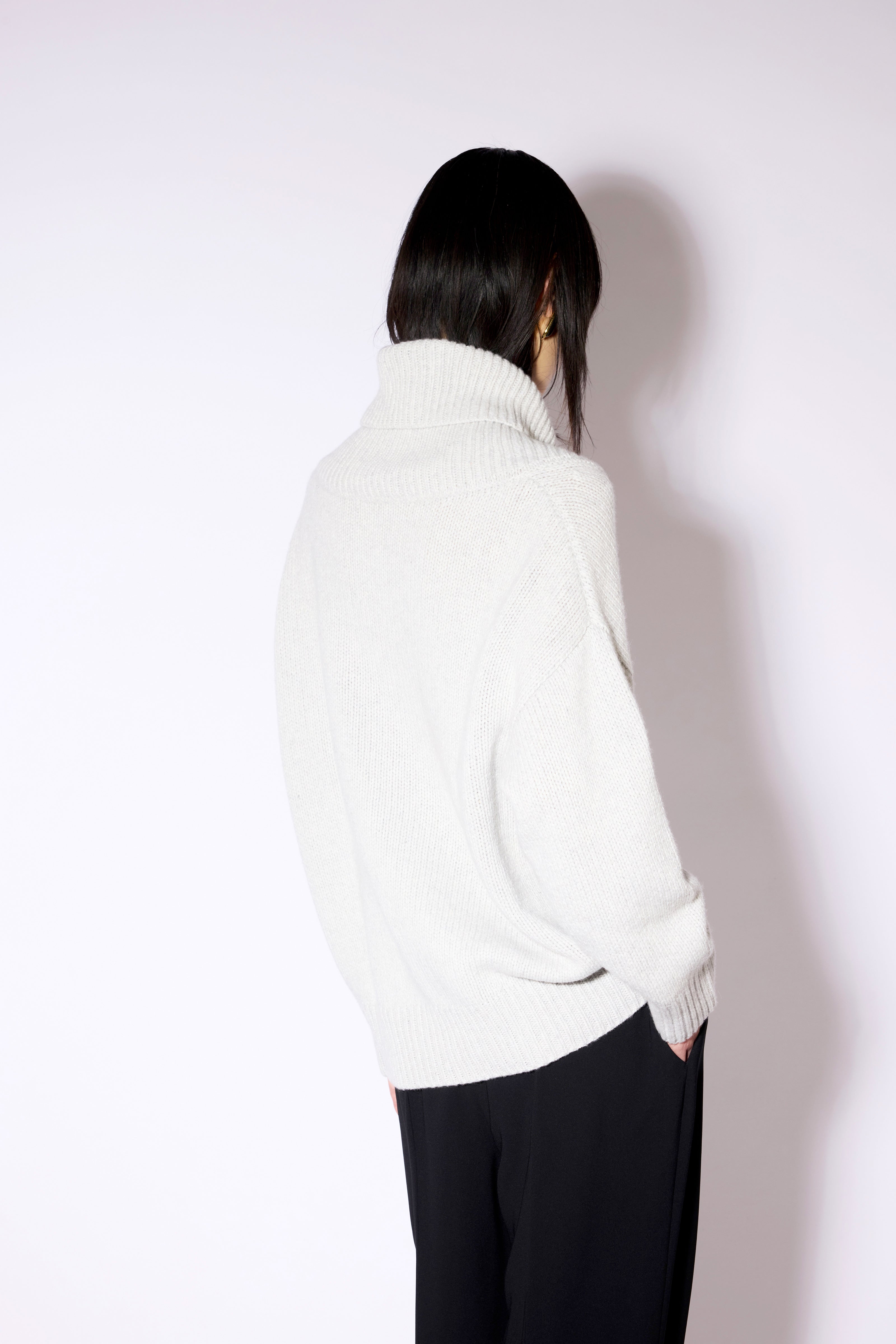 Liviana Conti Francine F6WC59 pull cachemire Noir oversize