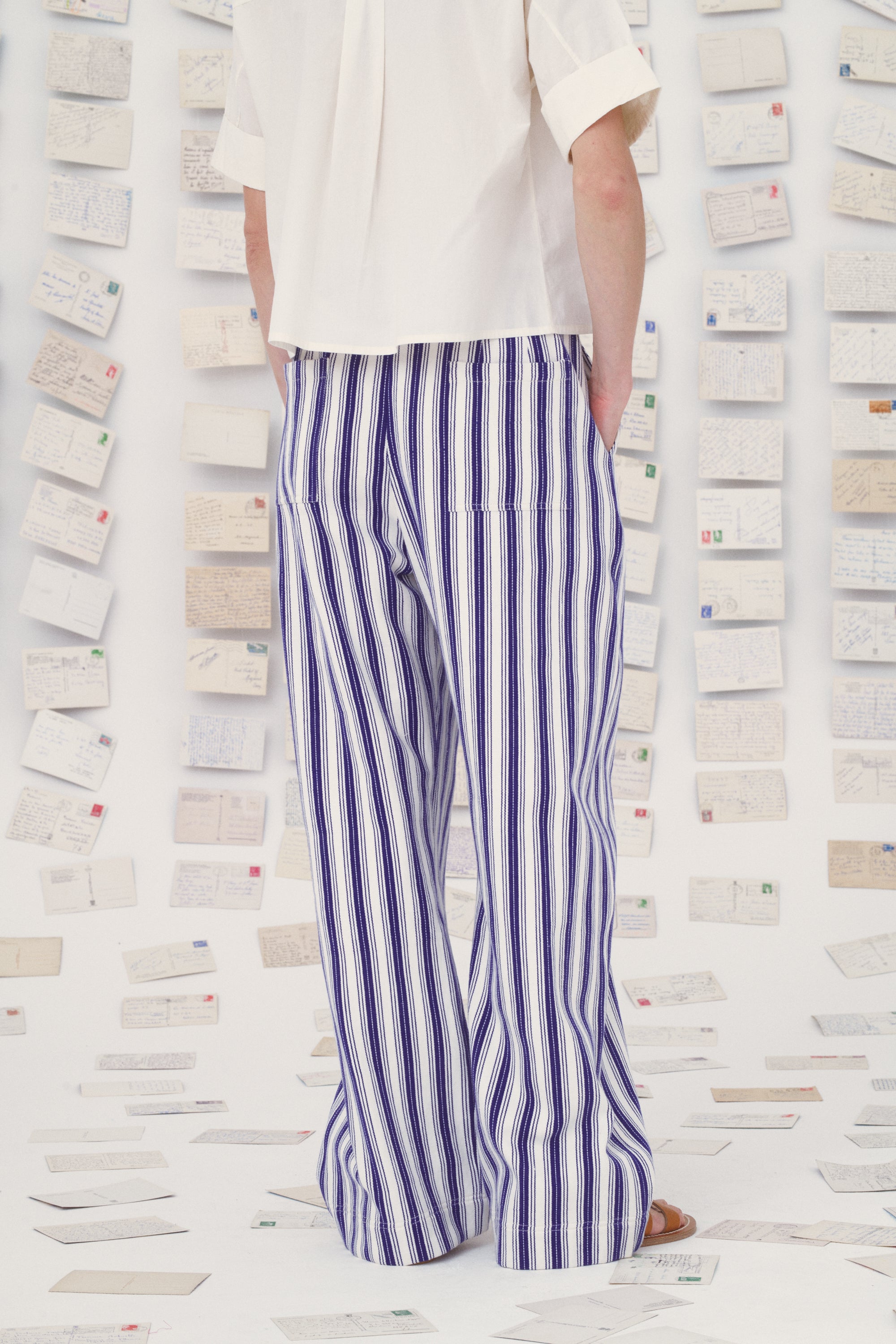 Mii en carte postale Miti Les Cyclades pantalon denim rayé