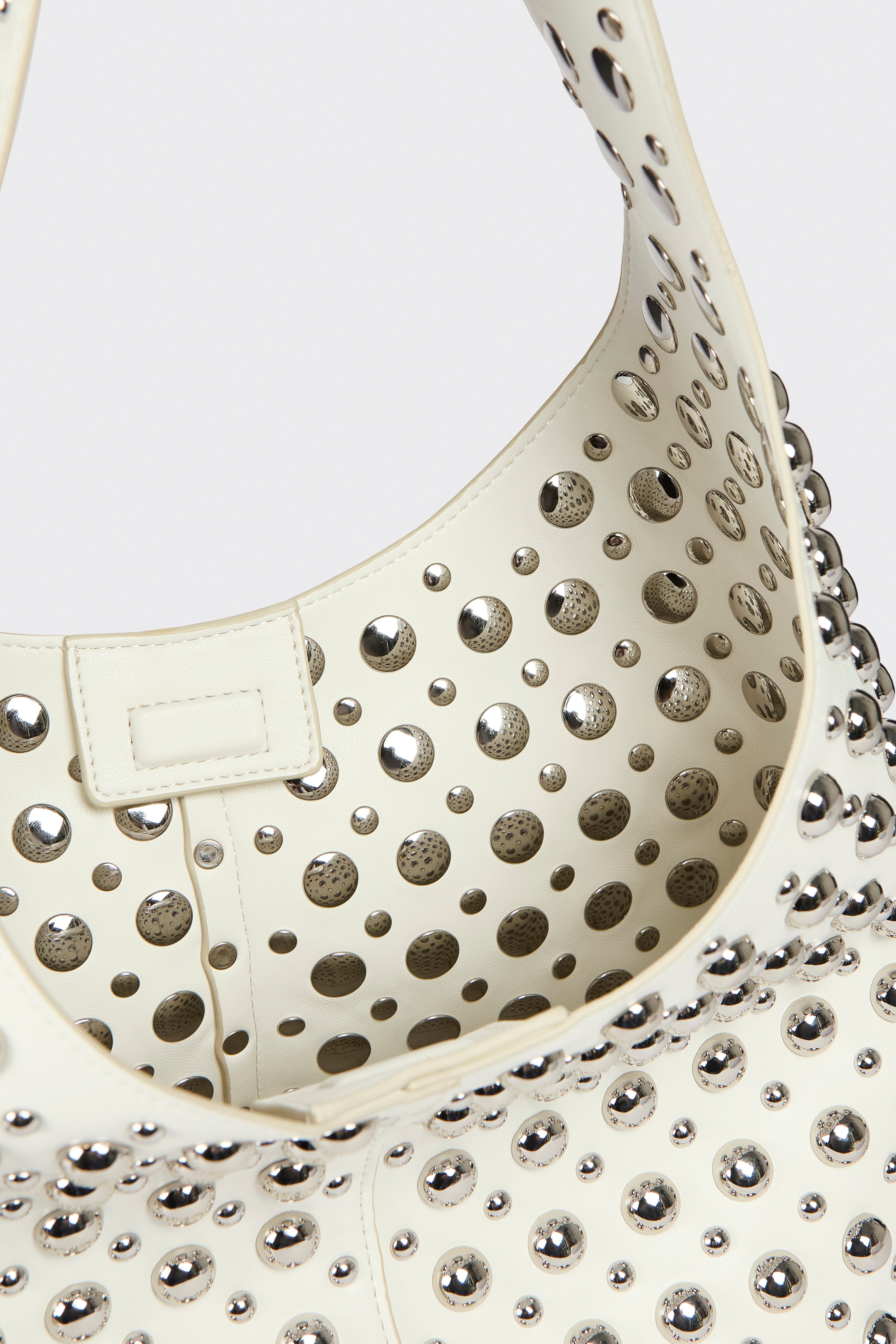 Liviana Conti Christy sac hobo clouté blanc