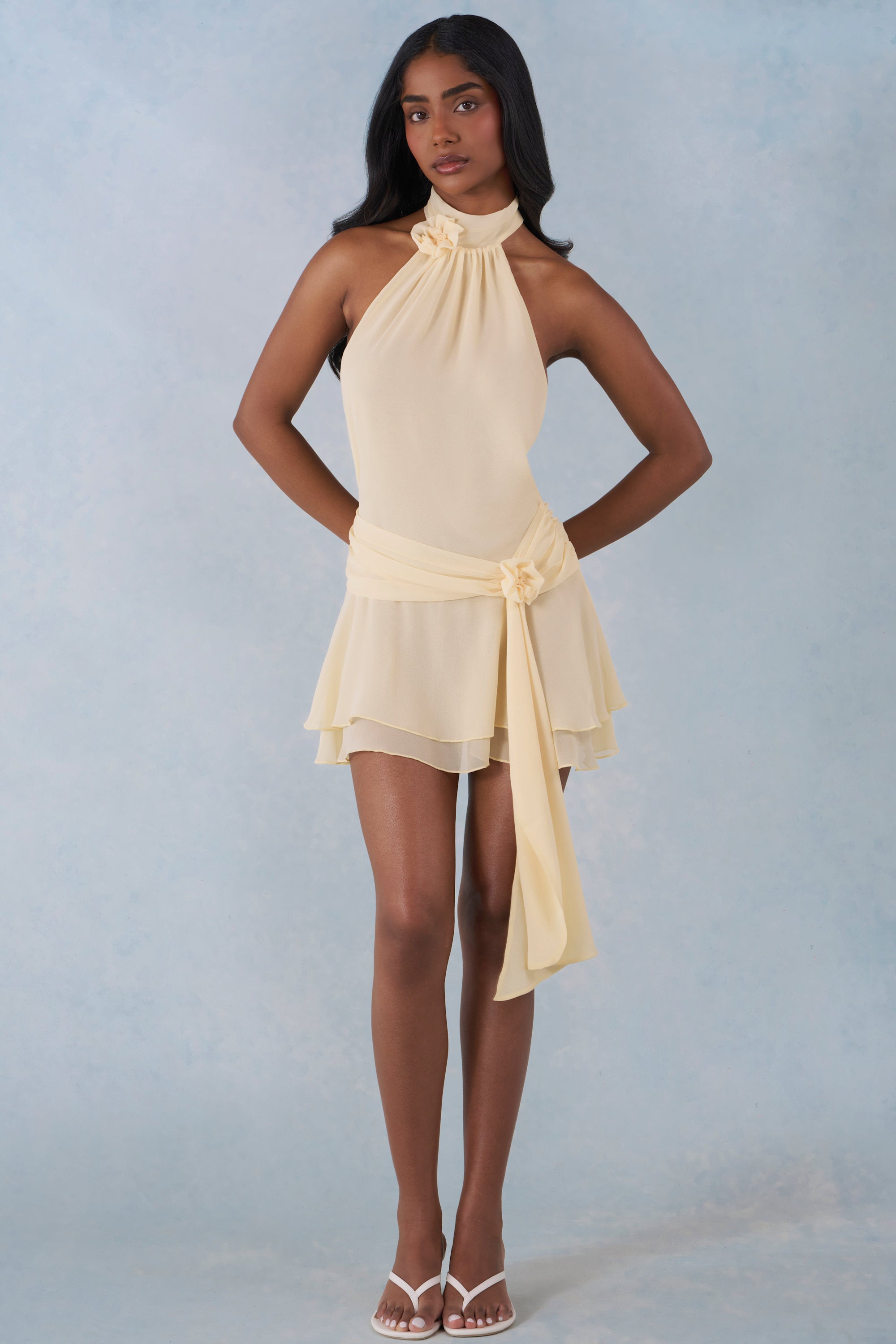 Oh Polly Dresses Halterneck Mini Dress robe jaune beurre dos nu