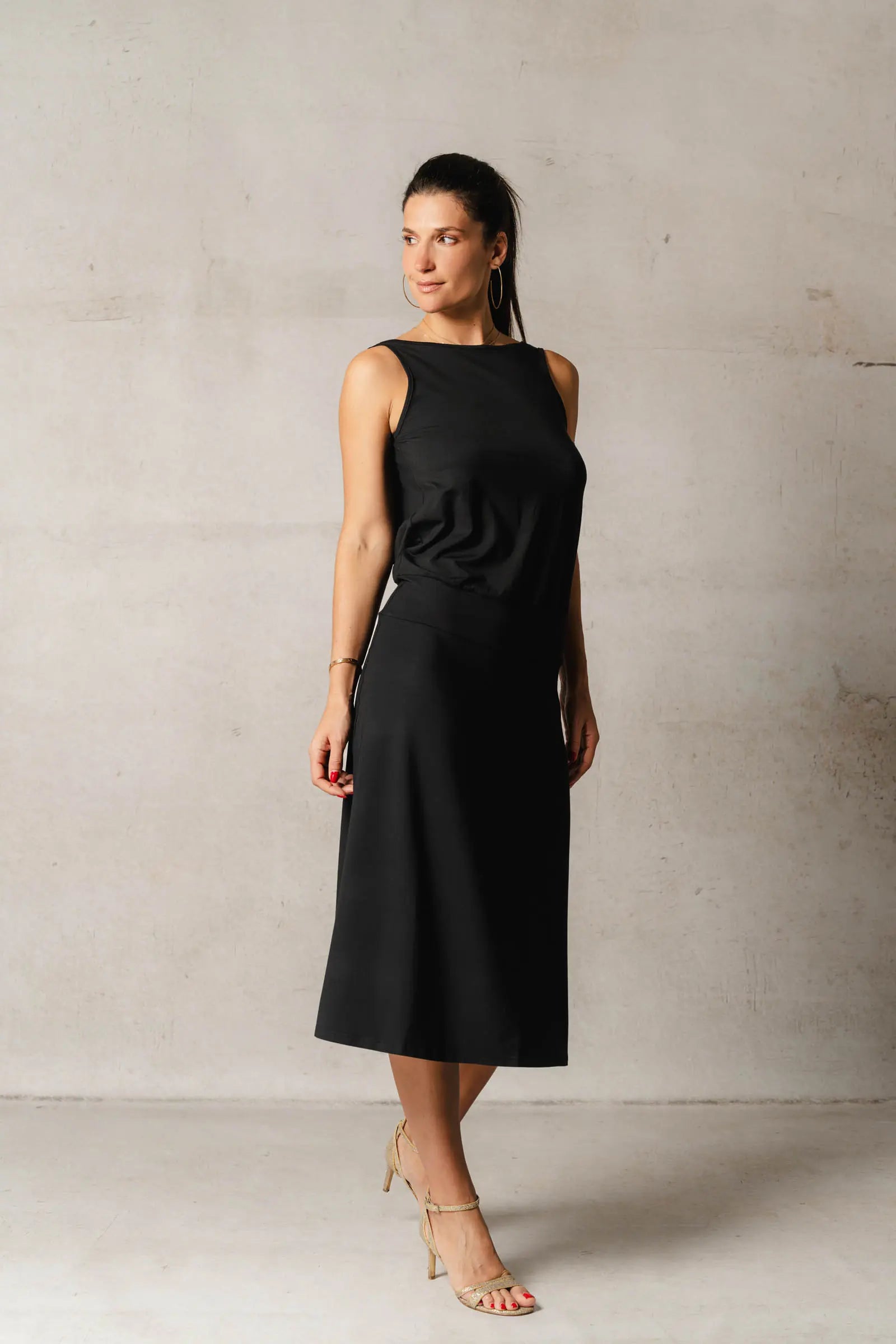 THELMA & ROSE Celia robe midi noire 36 dos nu