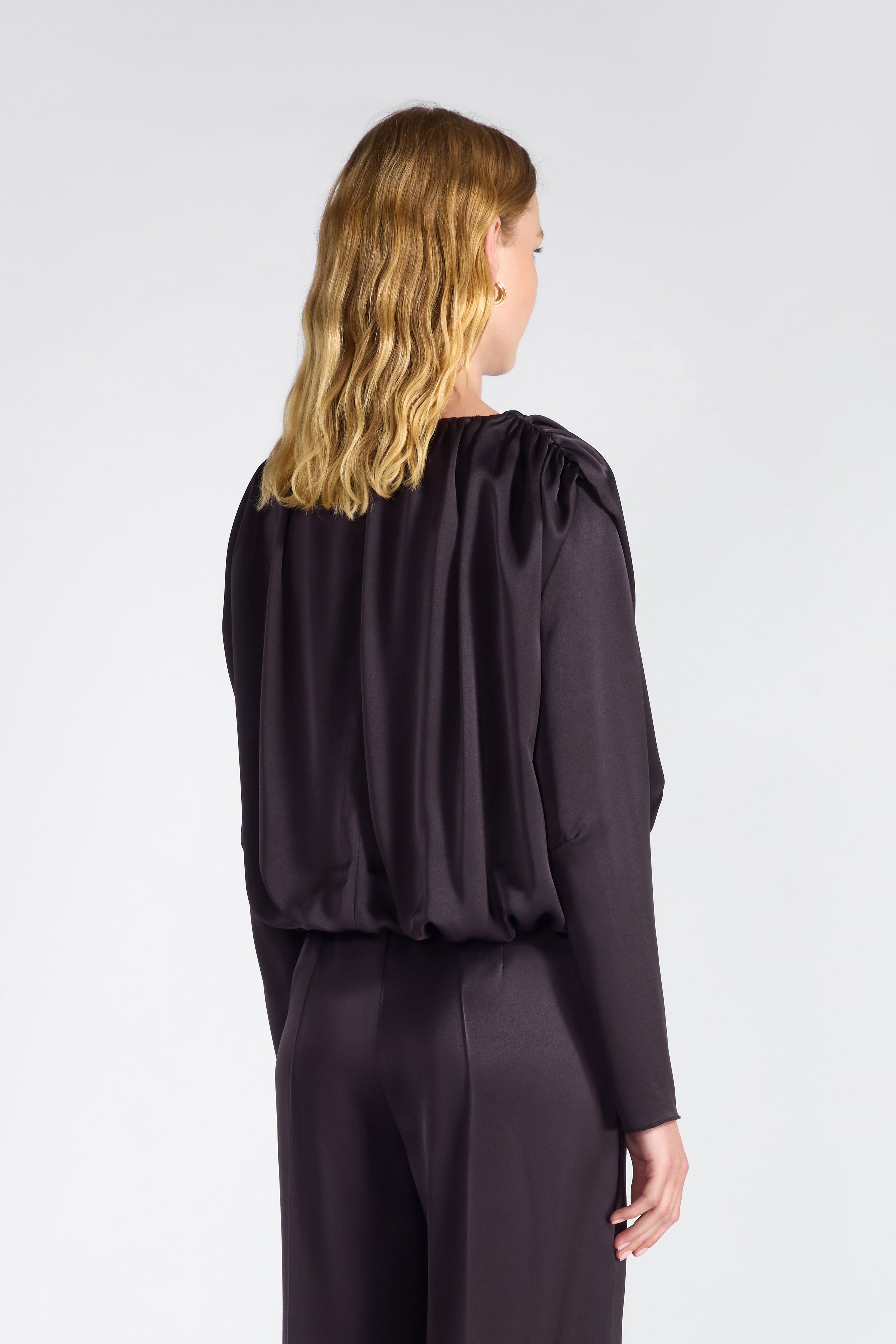 Liviana Conti Clio blouse satin drapé Fondente