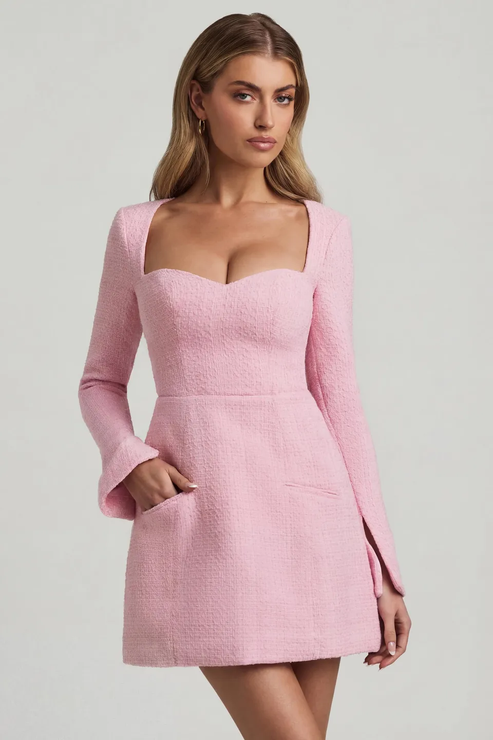 Oh Polly Dresses robe mini rose pâle Tacita structurée