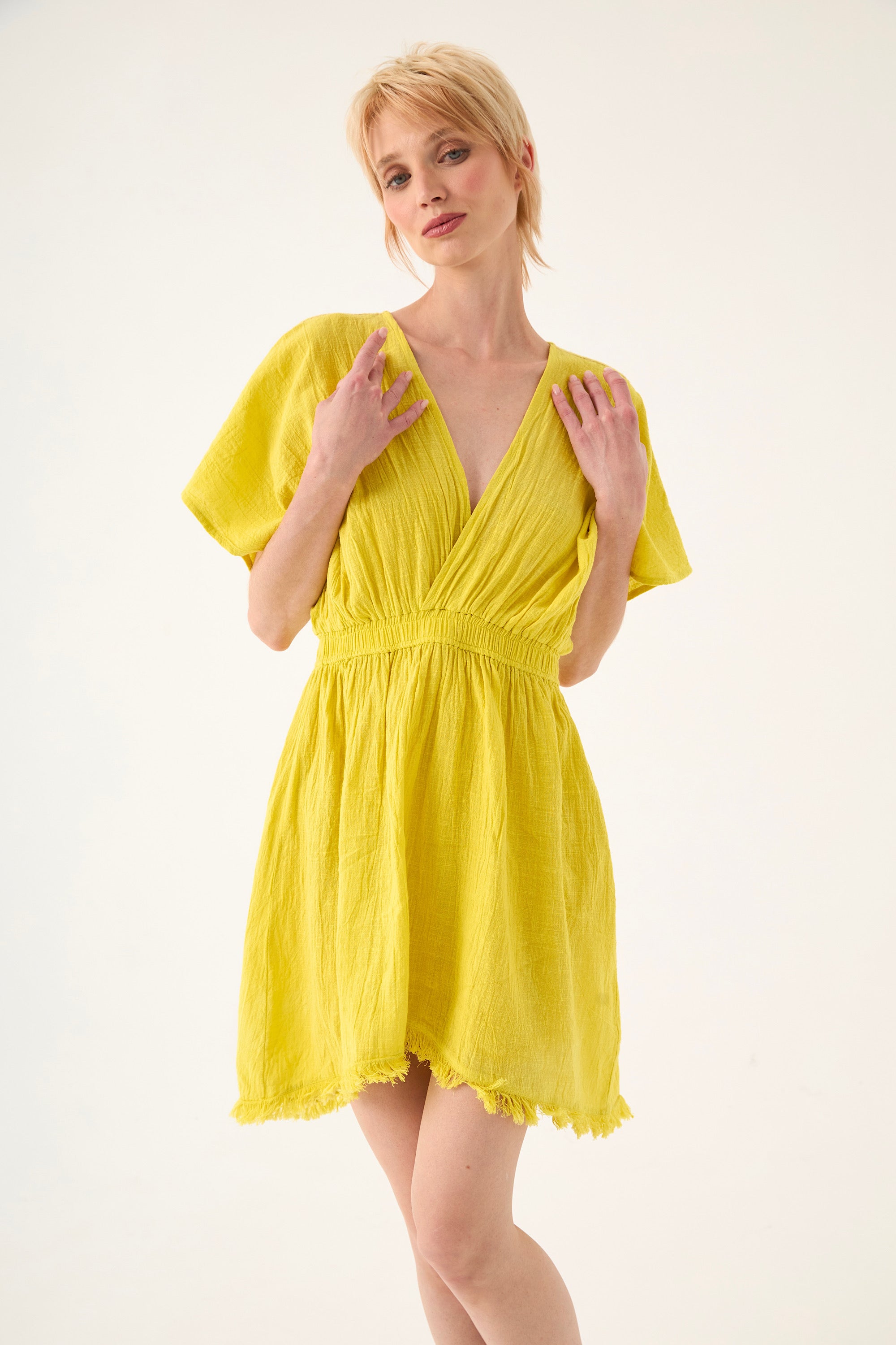 Chicosoleil Robes Ophelia robe courte jaune dos nu coton