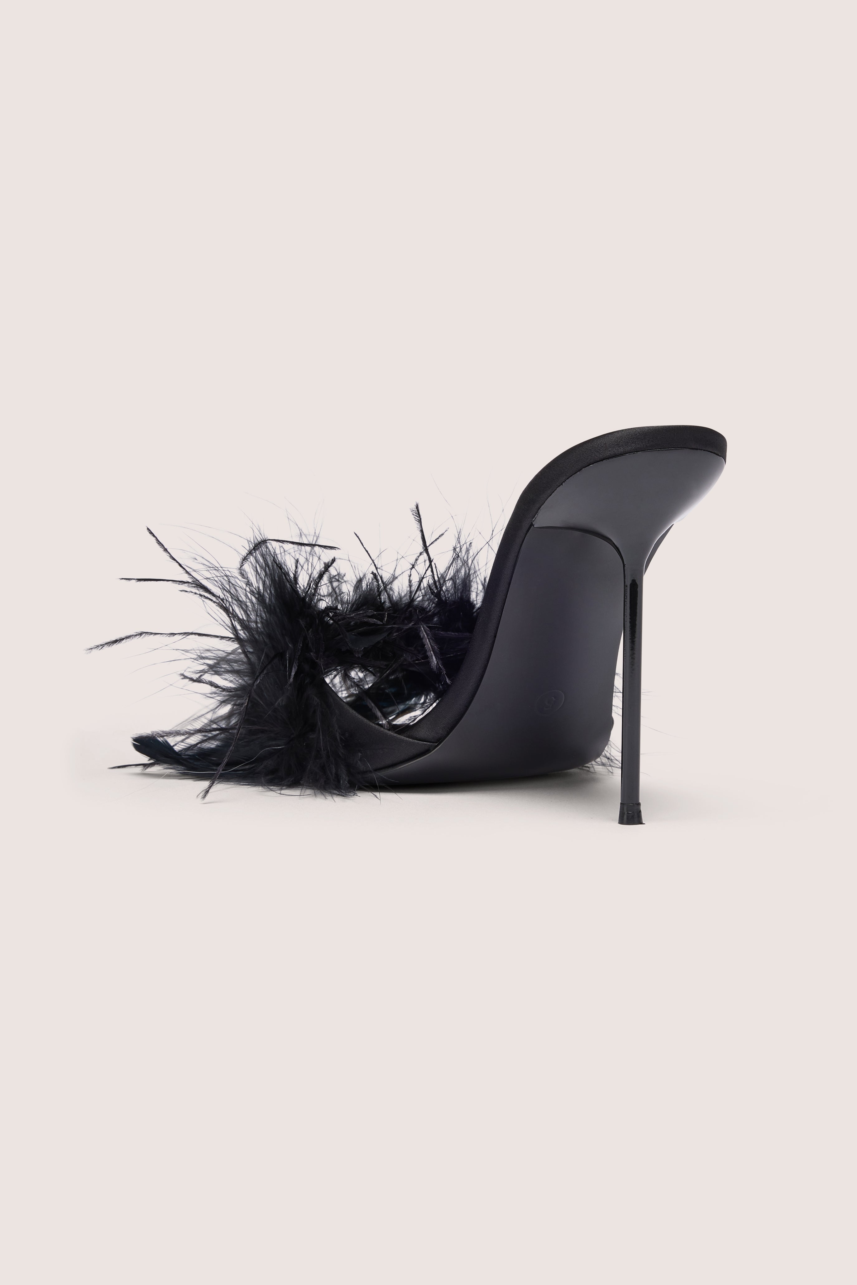 Oh Polly Kirlia mule satin talon noir plumes 11,5 cm
