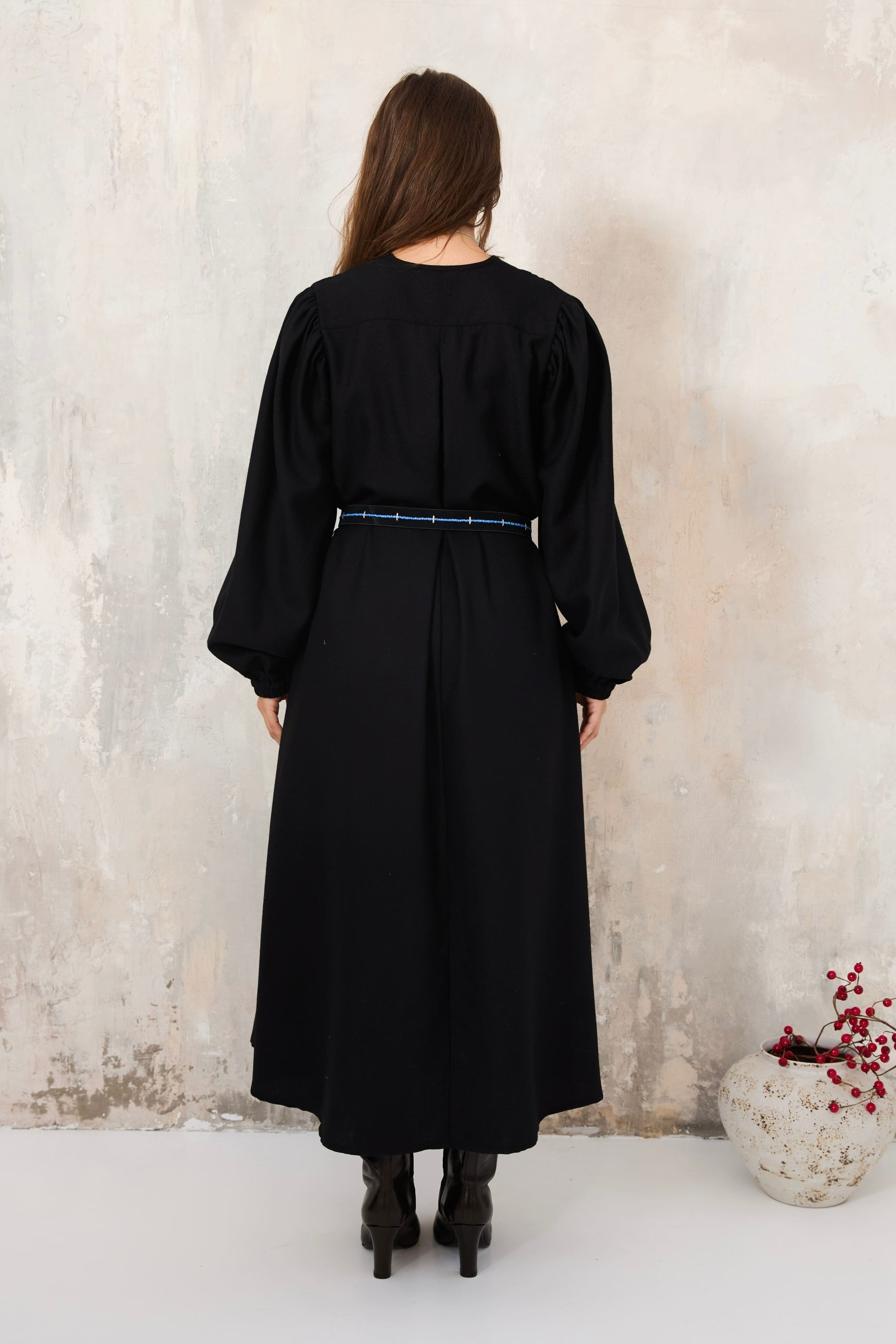 Chicosoleil Diana Robe longue noire croisée S laine vierge