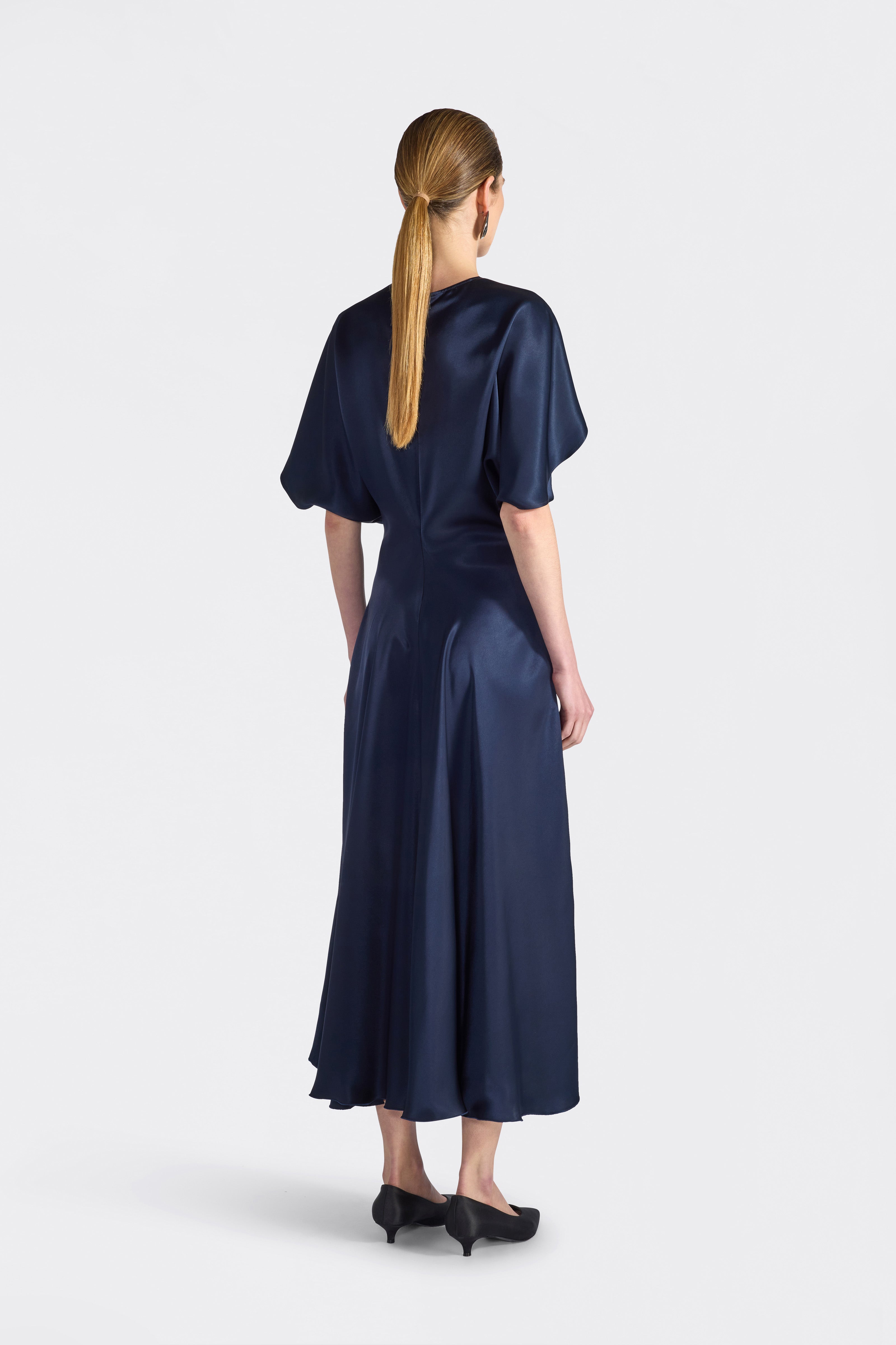 Liviana Conti Demetra robe midi Notte 42 satin fluide