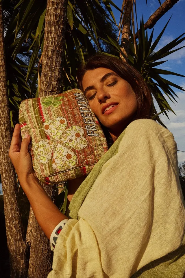 CHICOSOLEIL Pochettes Pochette NOMADE Beige Brodée
