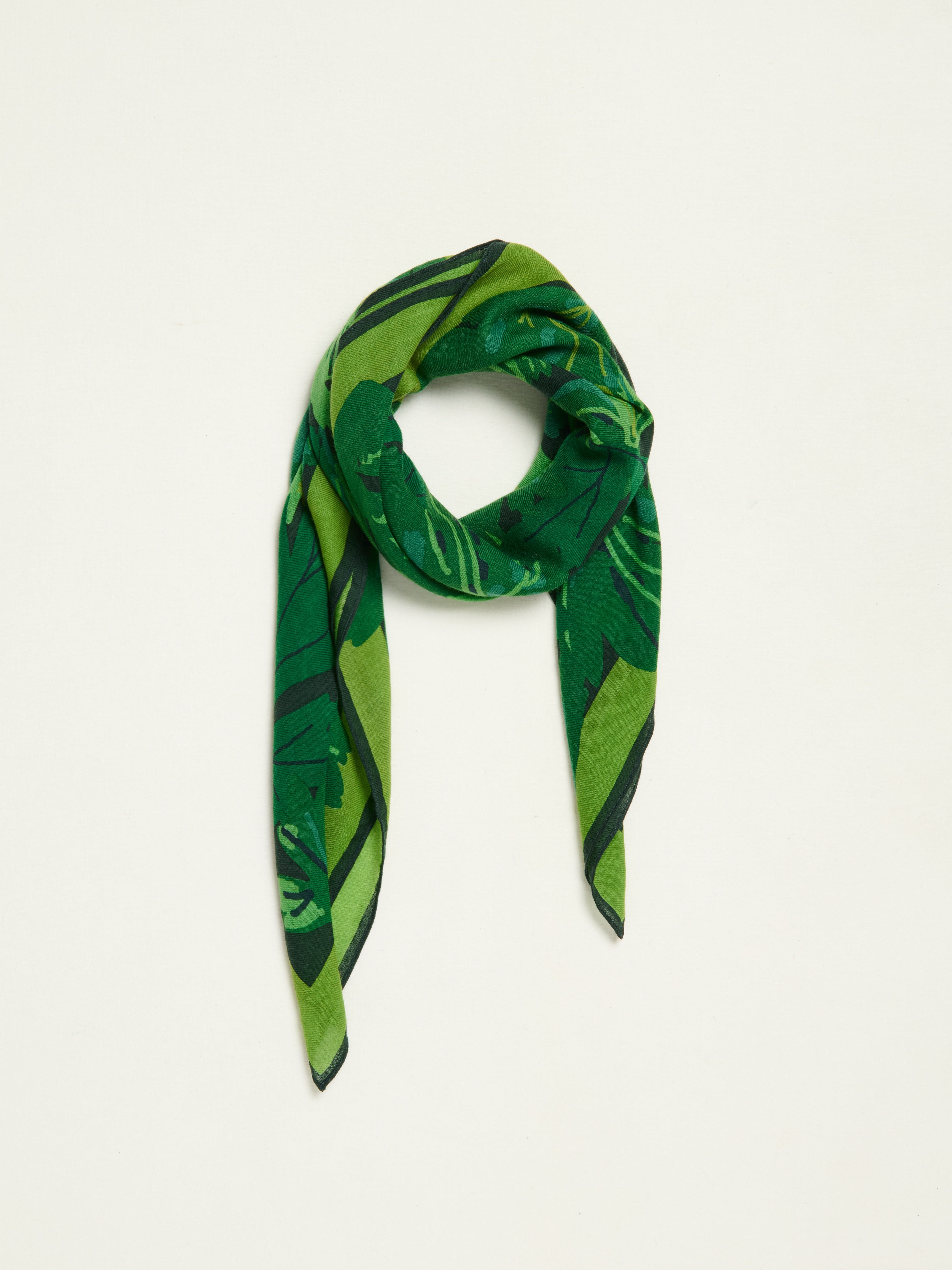 MII Mii à table Carré Laine 100 foulard vert Le Potager