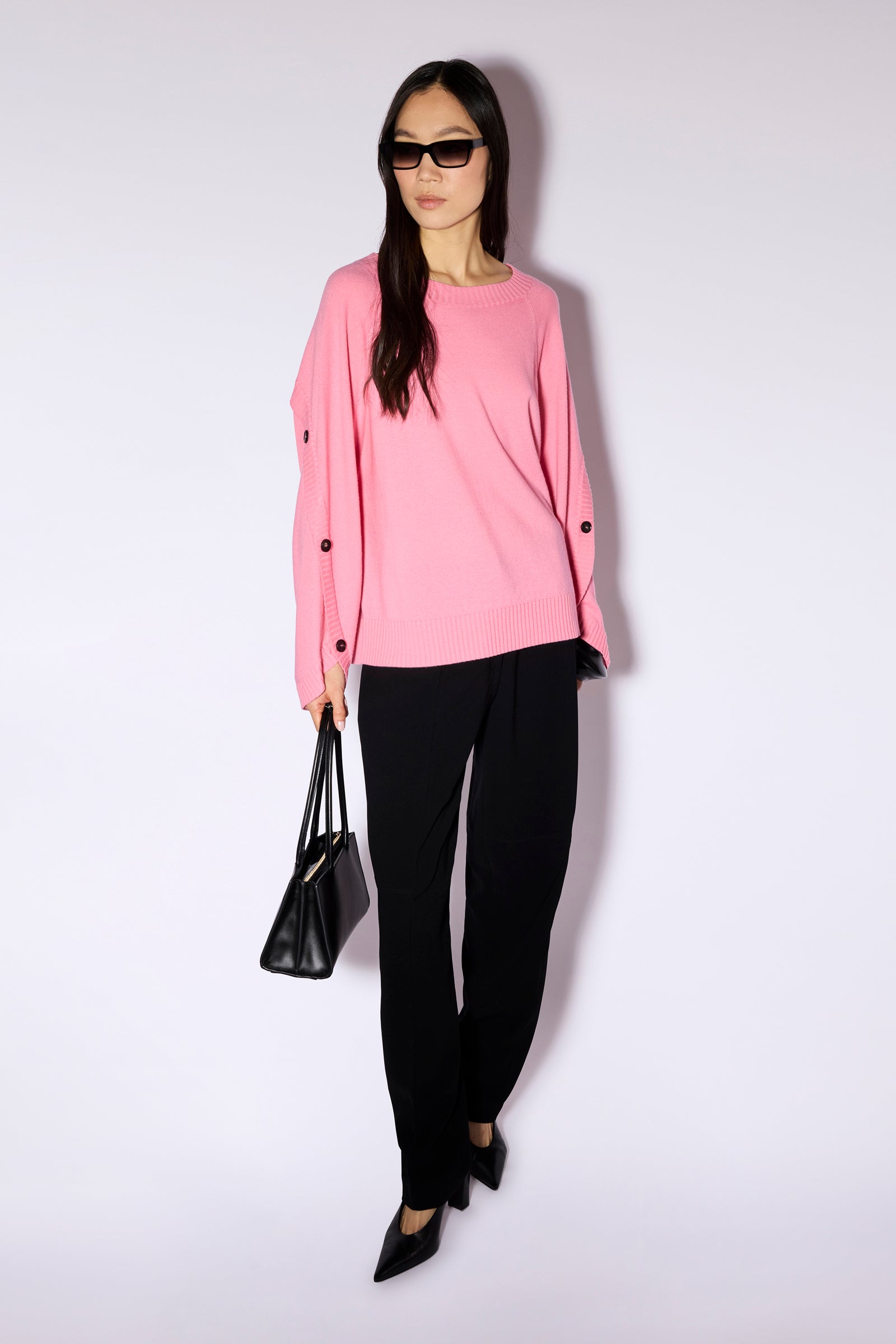 Liviana Conti Vania pull noir laine mérinos oversize