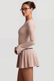 Oh Polly Fiorella robe mini plissée mushroom manches longues
