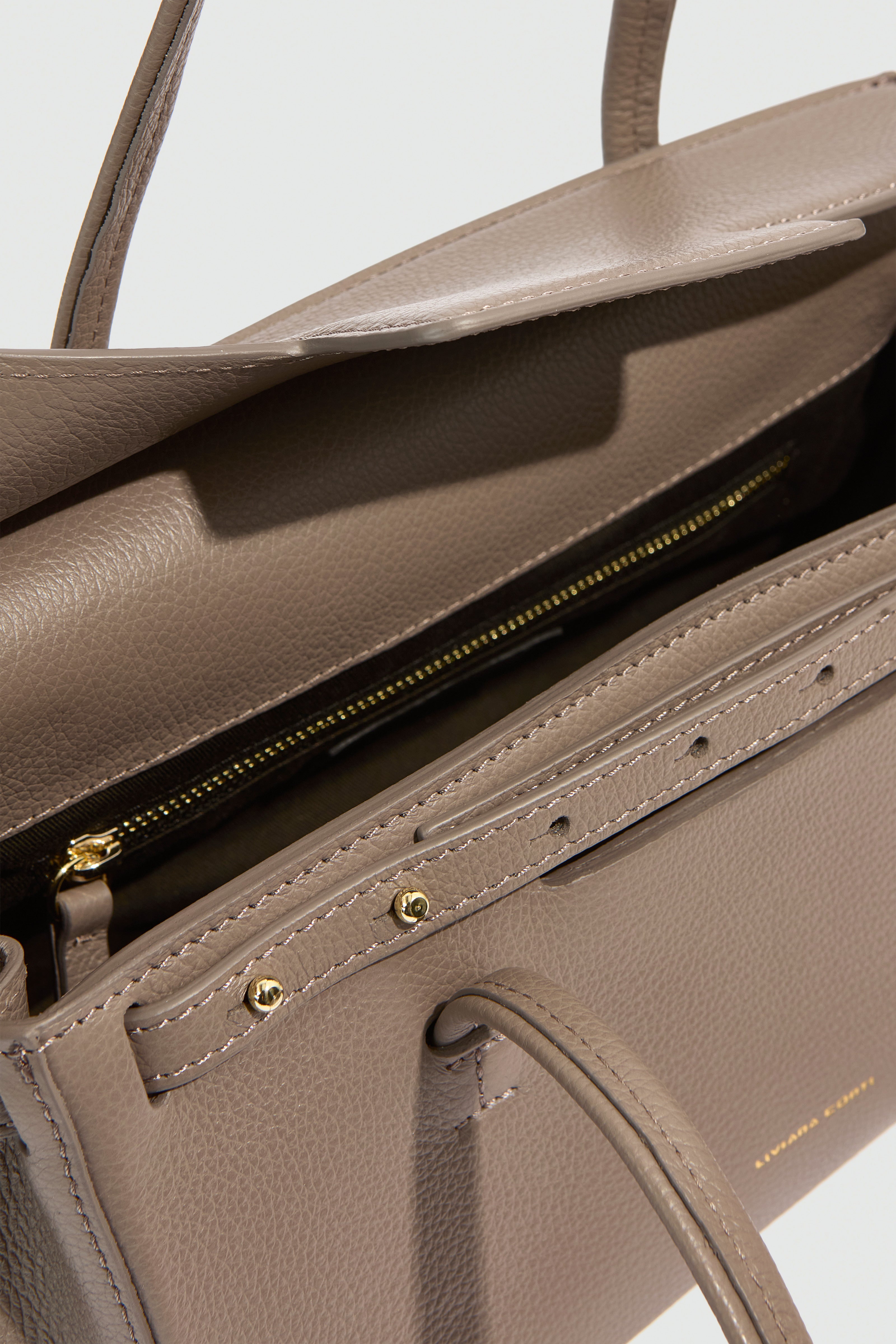 Liviana Conti Aida sac marron cuir grainé