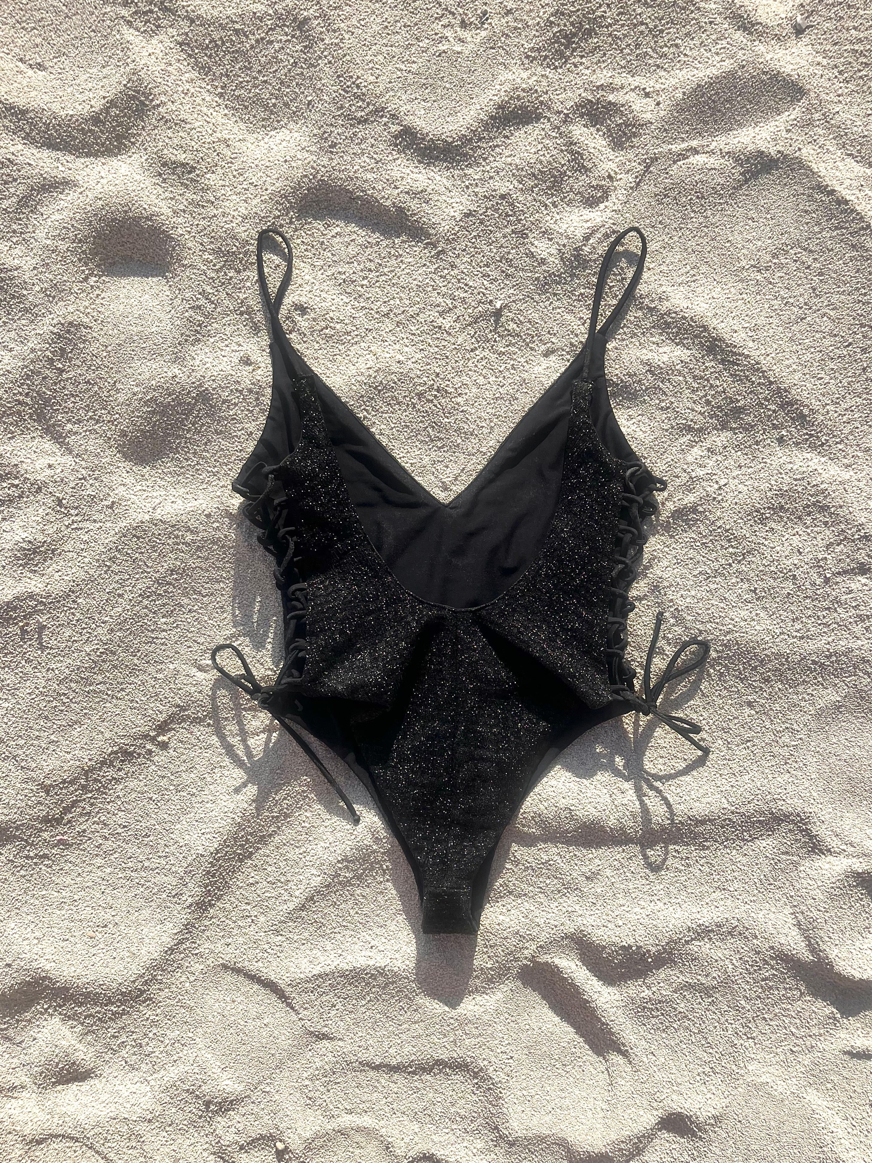The Ethiquette Maillots Black one piece maillot 1 pièce noir pailleté