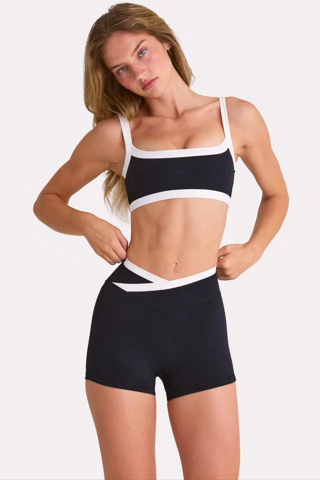 Bo+Tee Soft Active short sport noir taille croisée