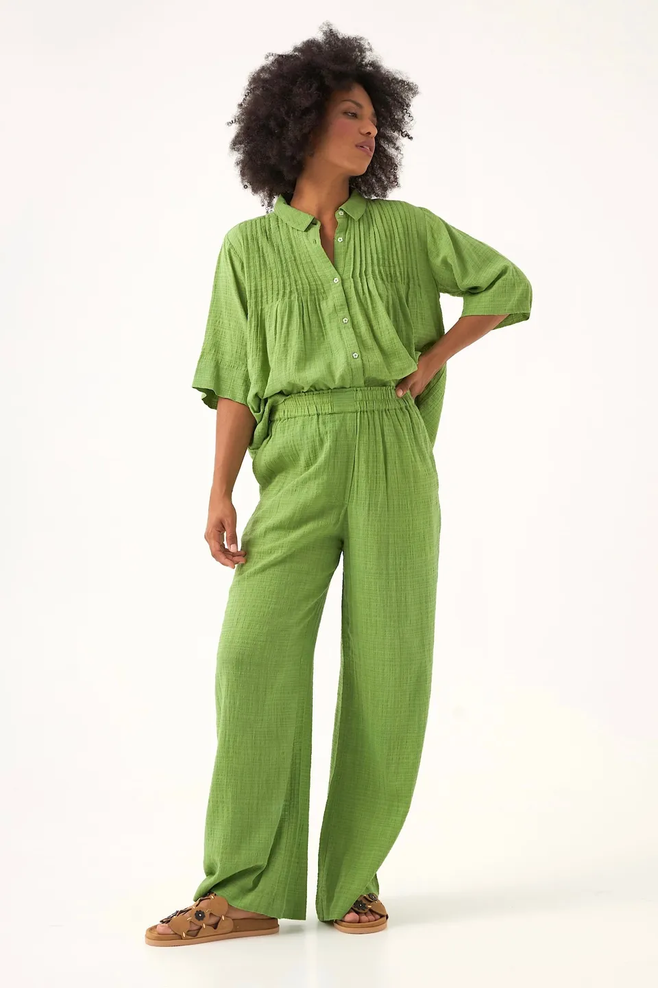 Chicosoleil Pantalons Curtis pantalon vert coton viscose